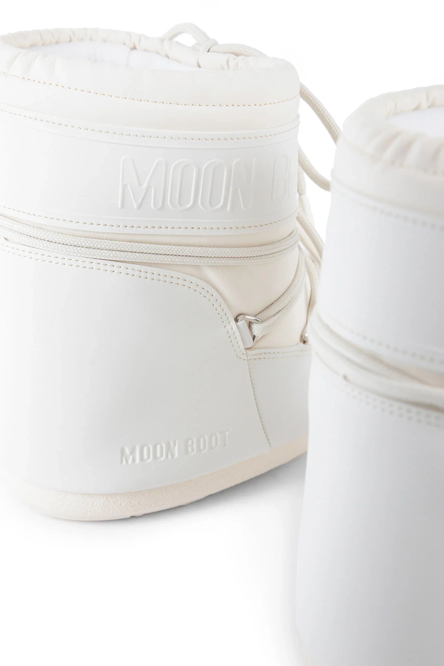 MOON BOOT UNISEX WHITE BOOTS - Antonioli.eu