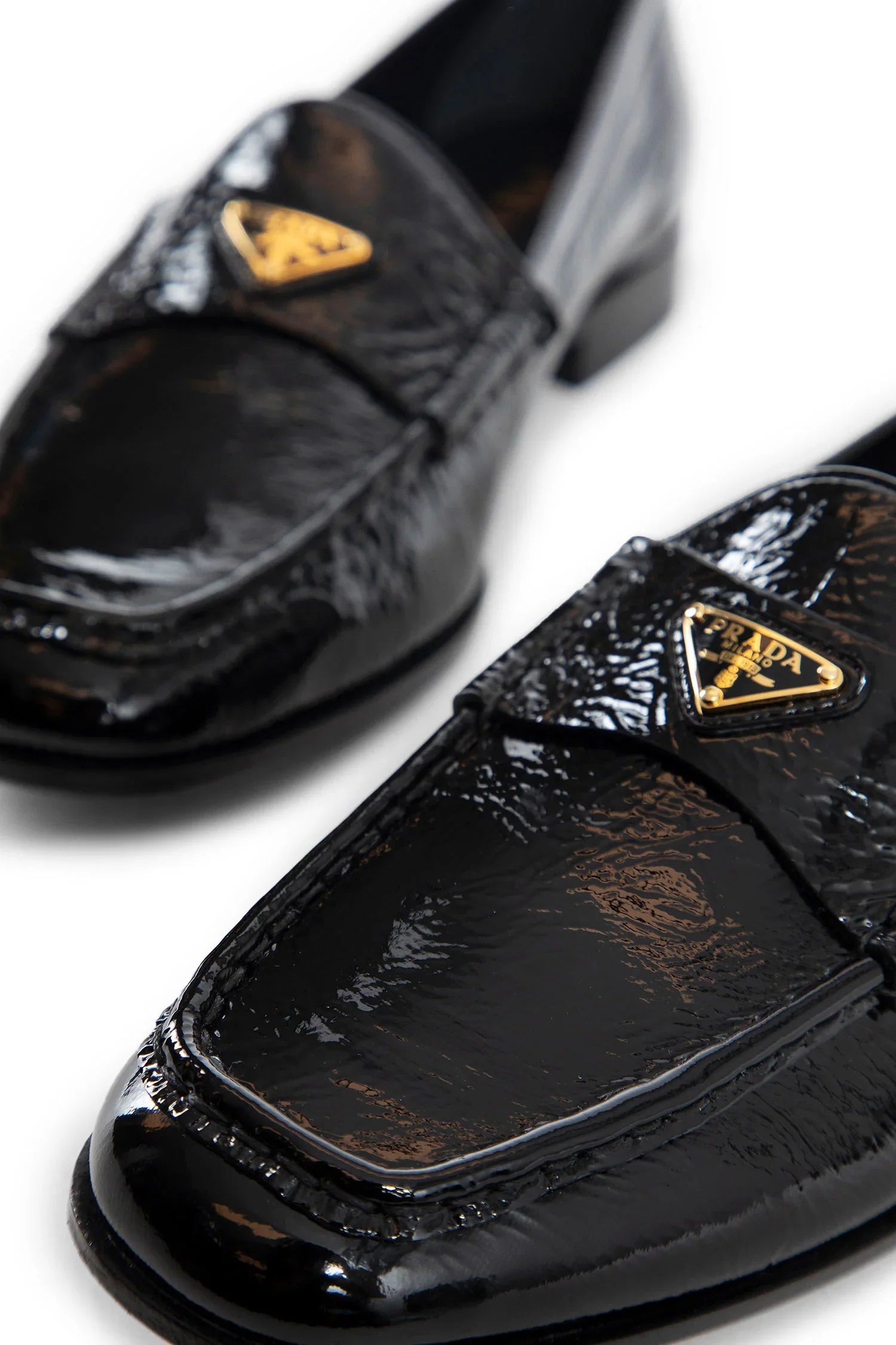 Patent leather loafers - Antonioli.eu