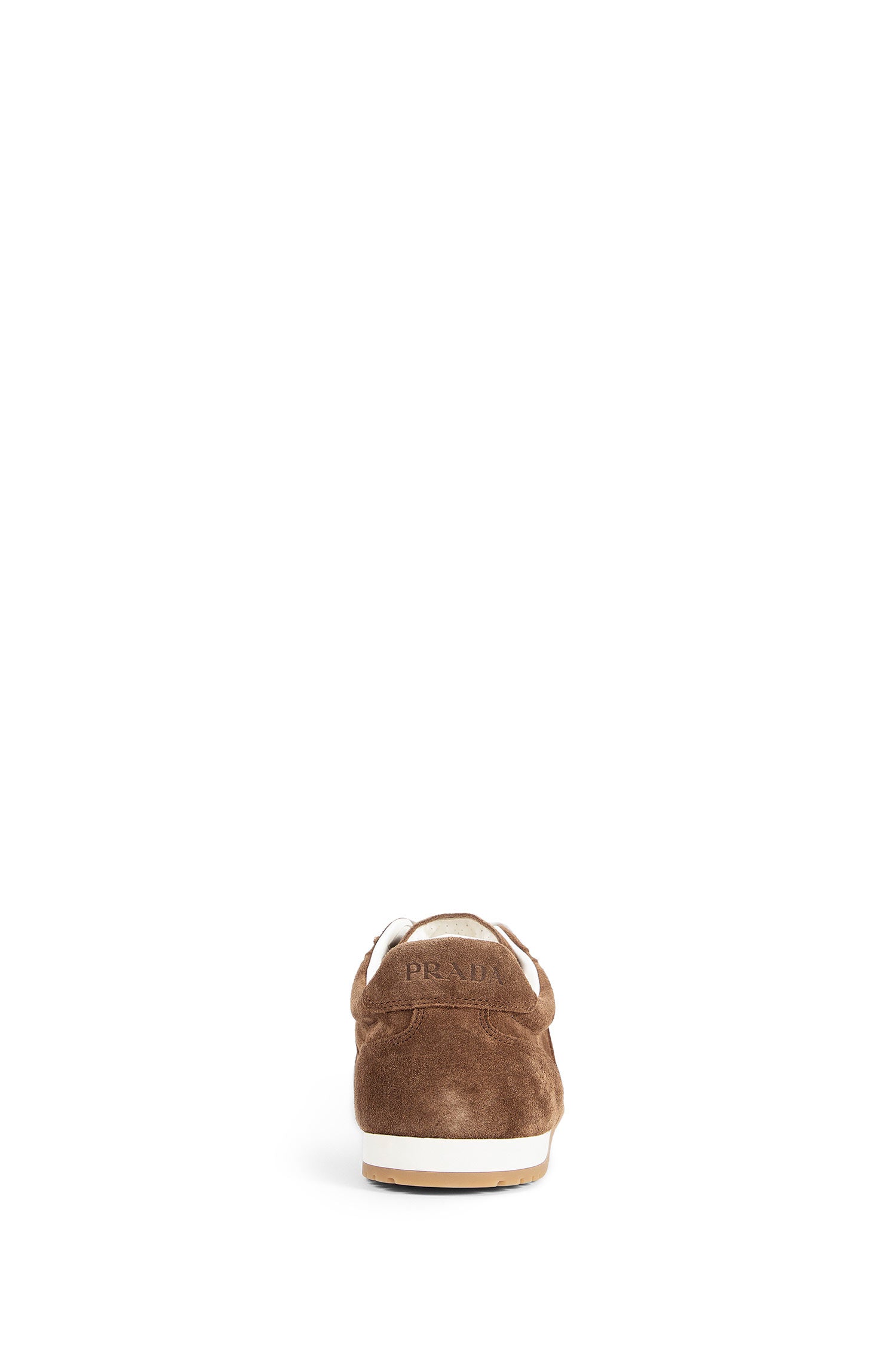 Sneakers in Suede