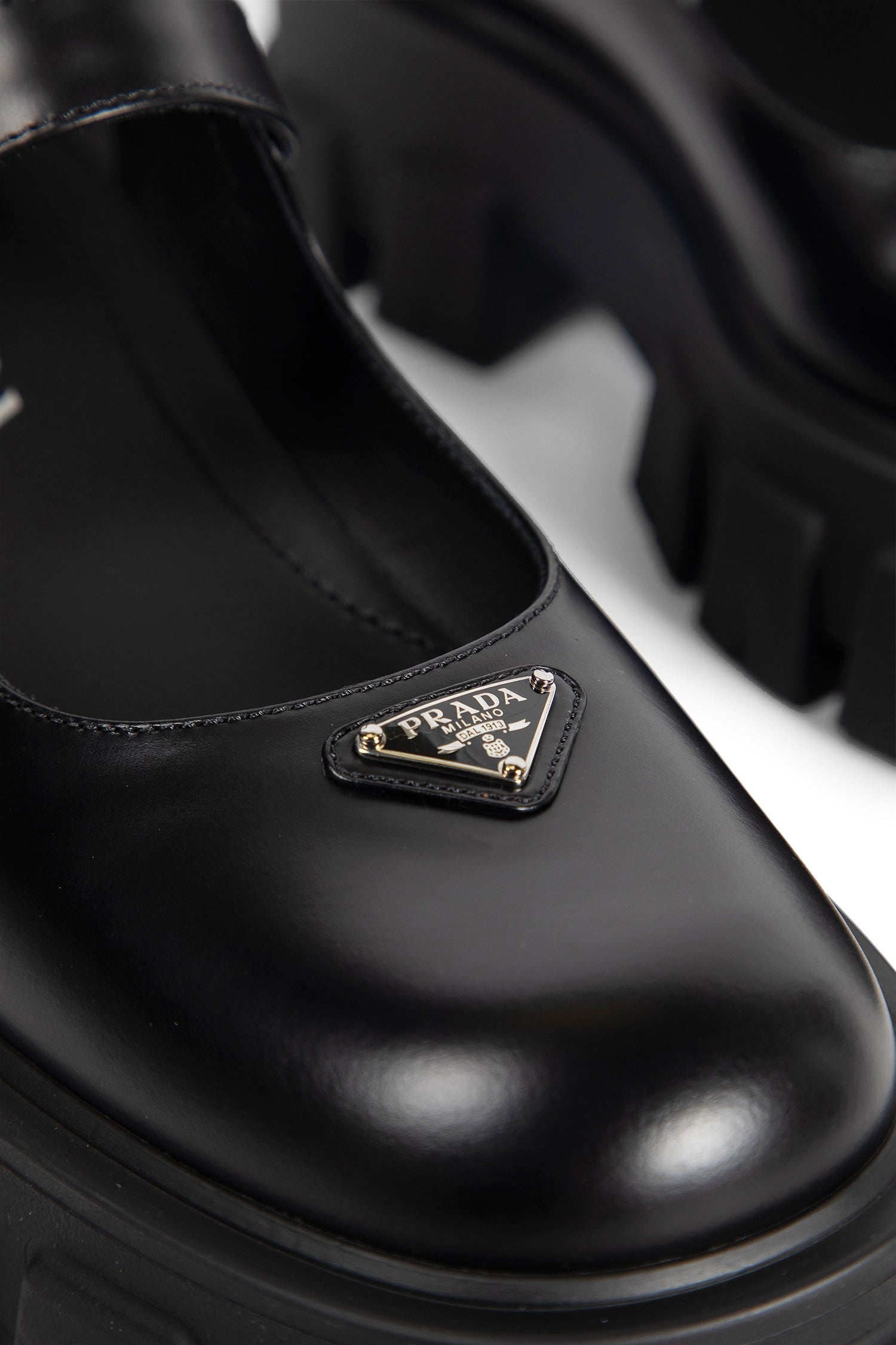 Brushed Leather Monolith Mary Janes - Antonioli.eu