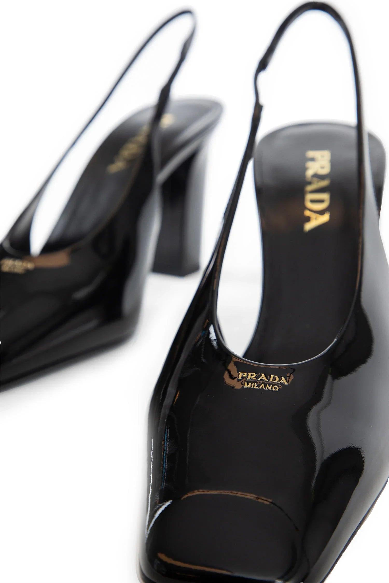 Patent leather slingback pumps - Antonioli.eu