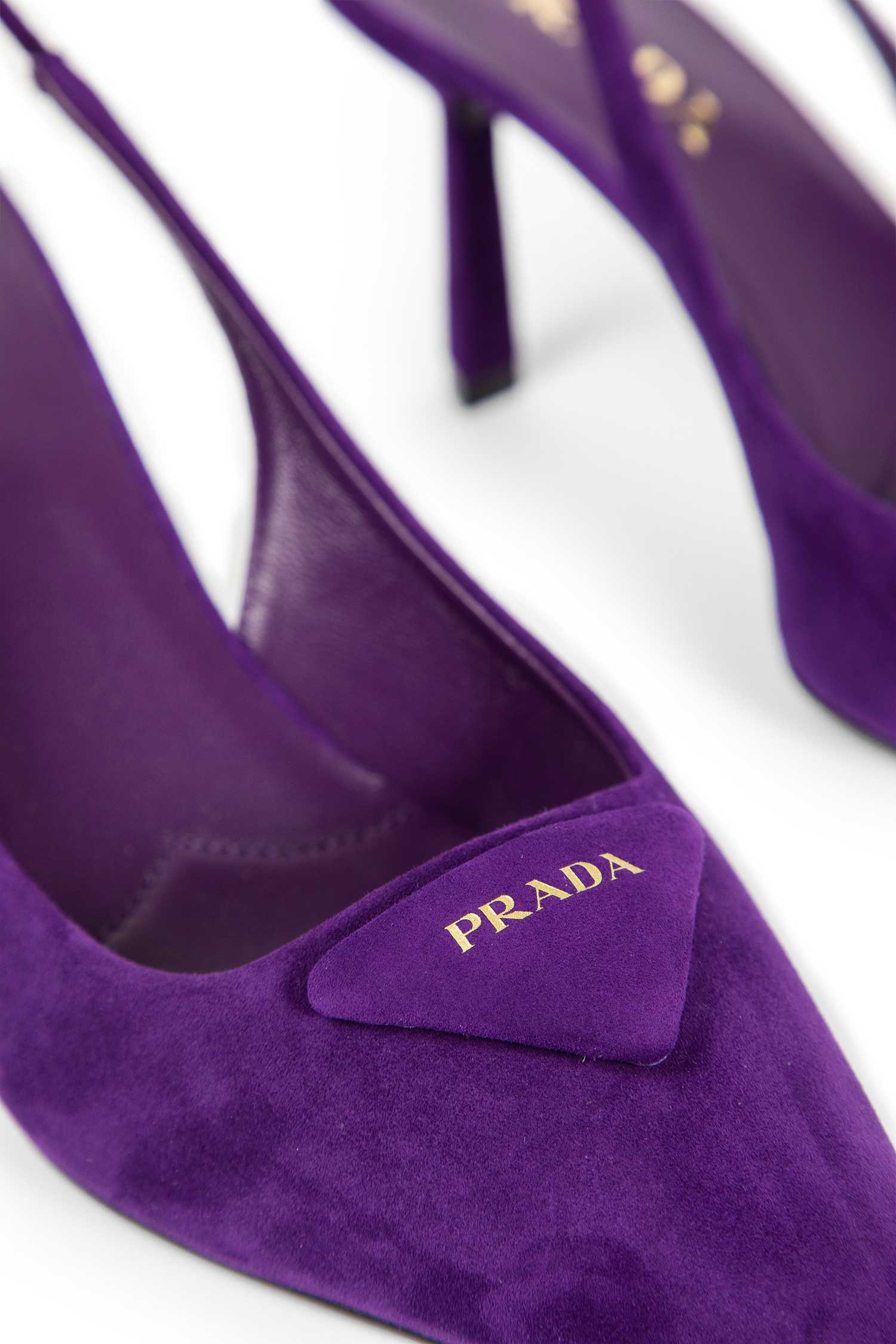 PRADA WOMAN PURPLE PUMPS