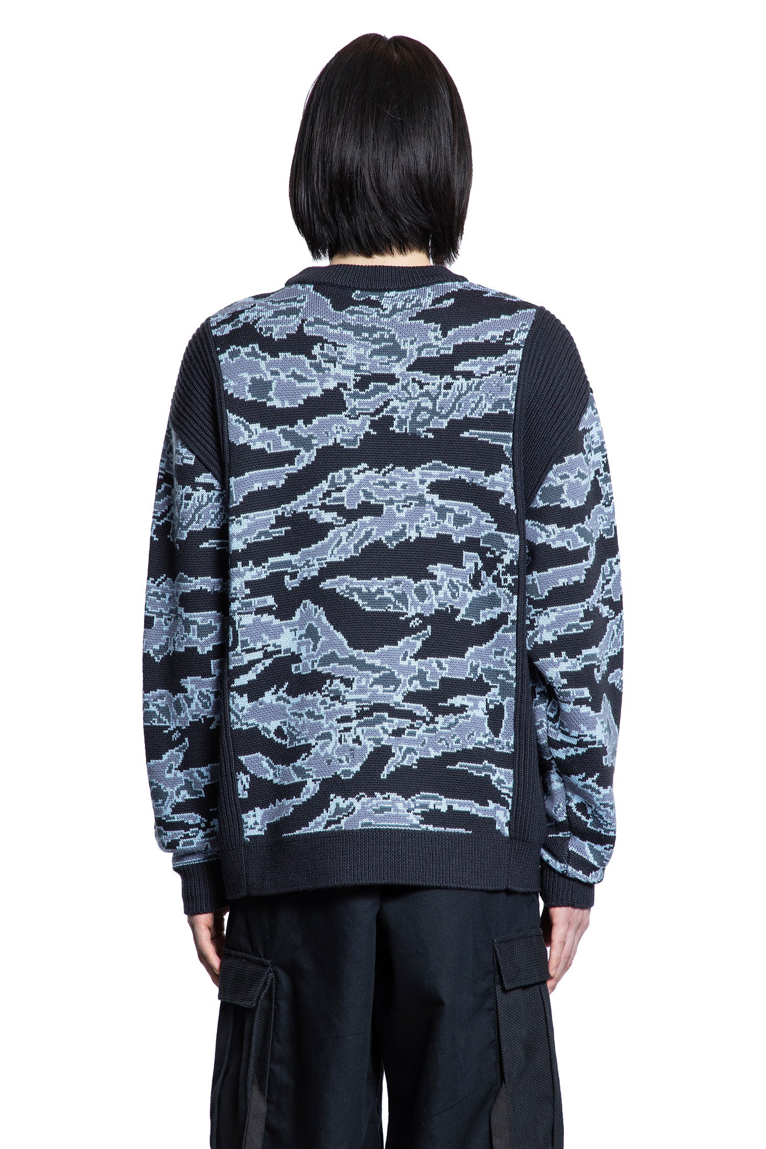 2206 Camo Knitted Sweater