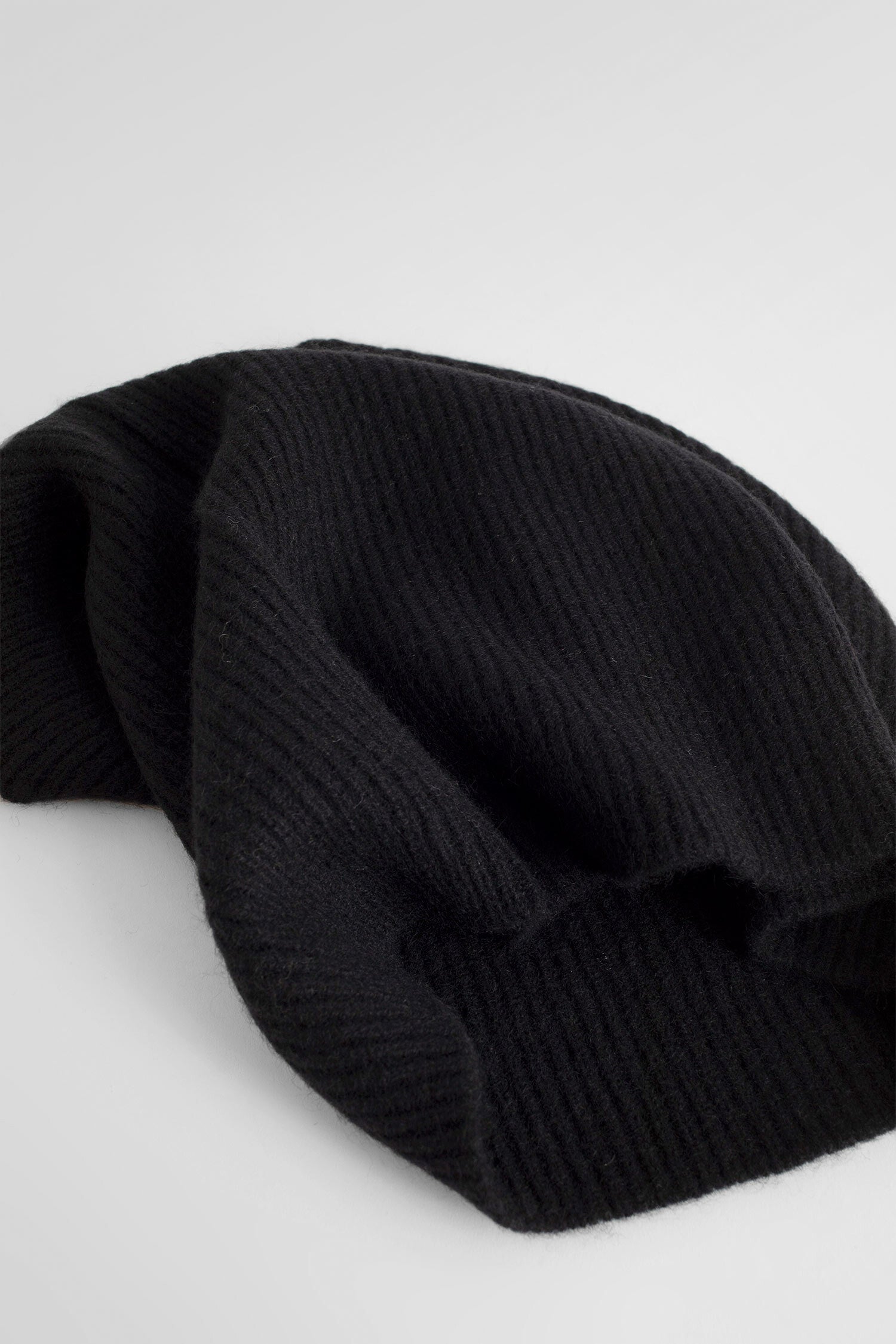 Ribbed Knit Cashmere Neck Warmer