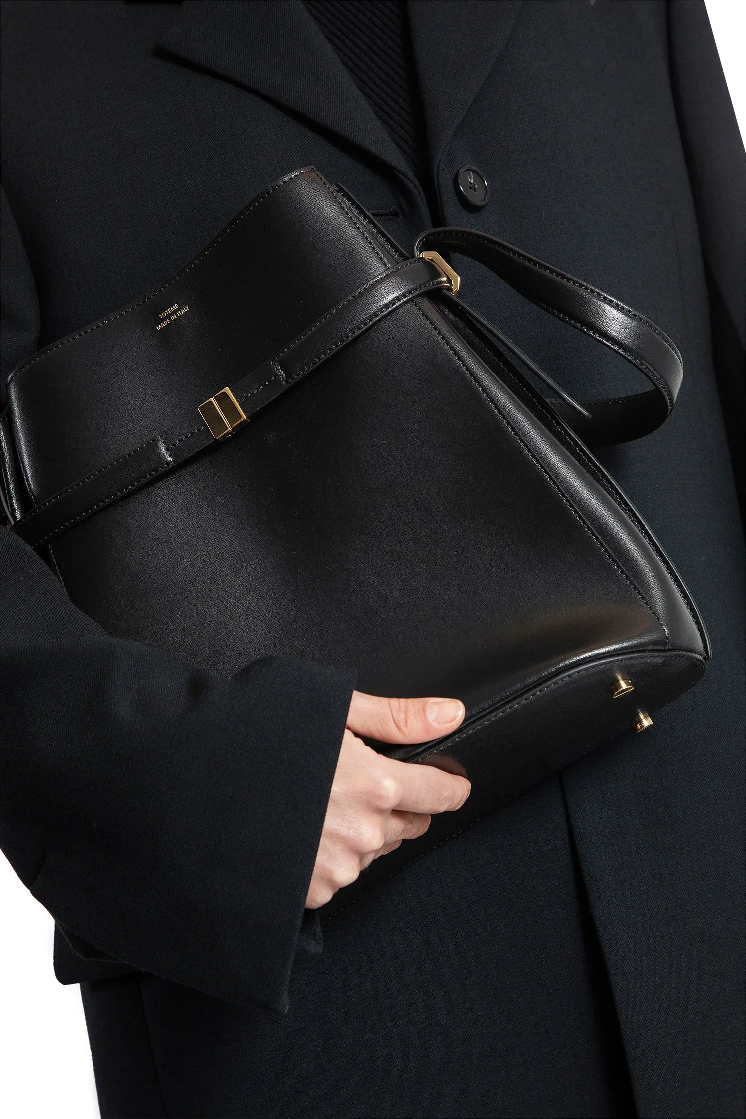 Belted leather bucket bag - Antonioli.eu