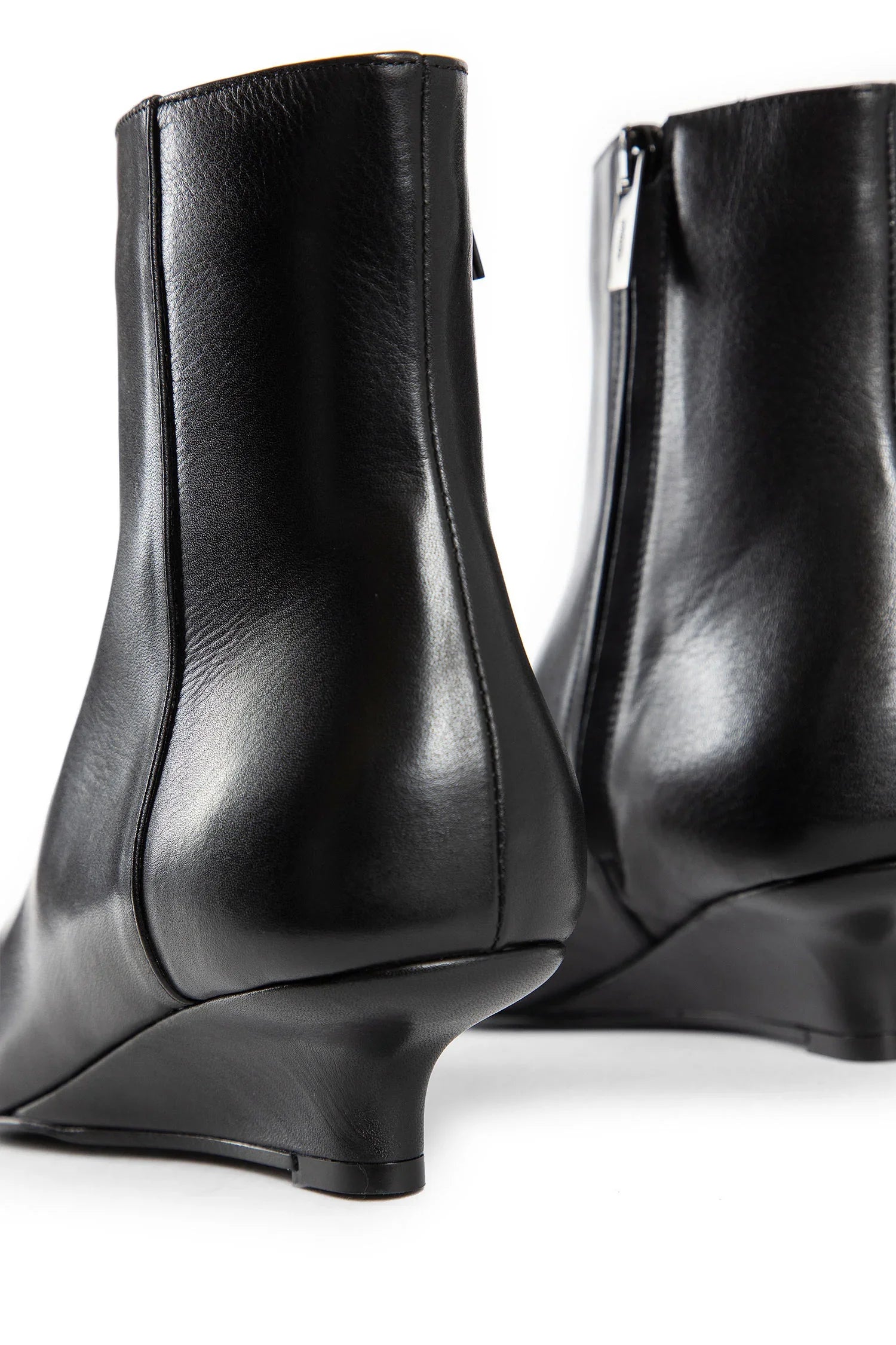 Sharp Leather Ankle Boots - Antonioli.eu