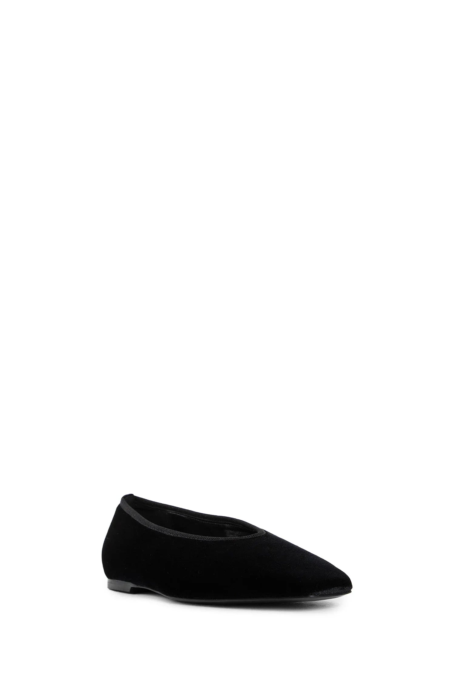 Minimalist Velvet ballerinas - Antonioli.eu