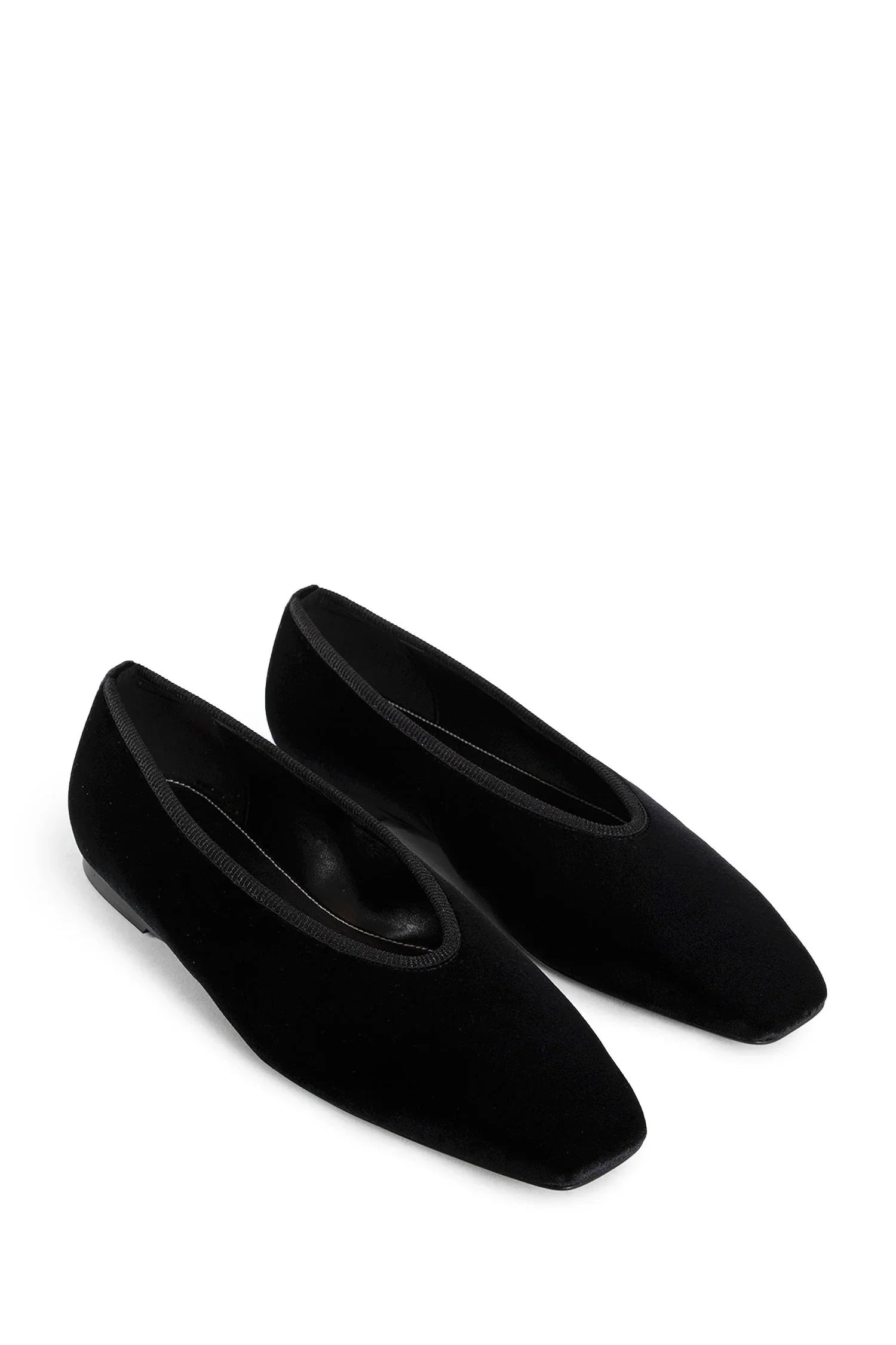 Minimalist Velvet ballerinas - Antonioli.eu