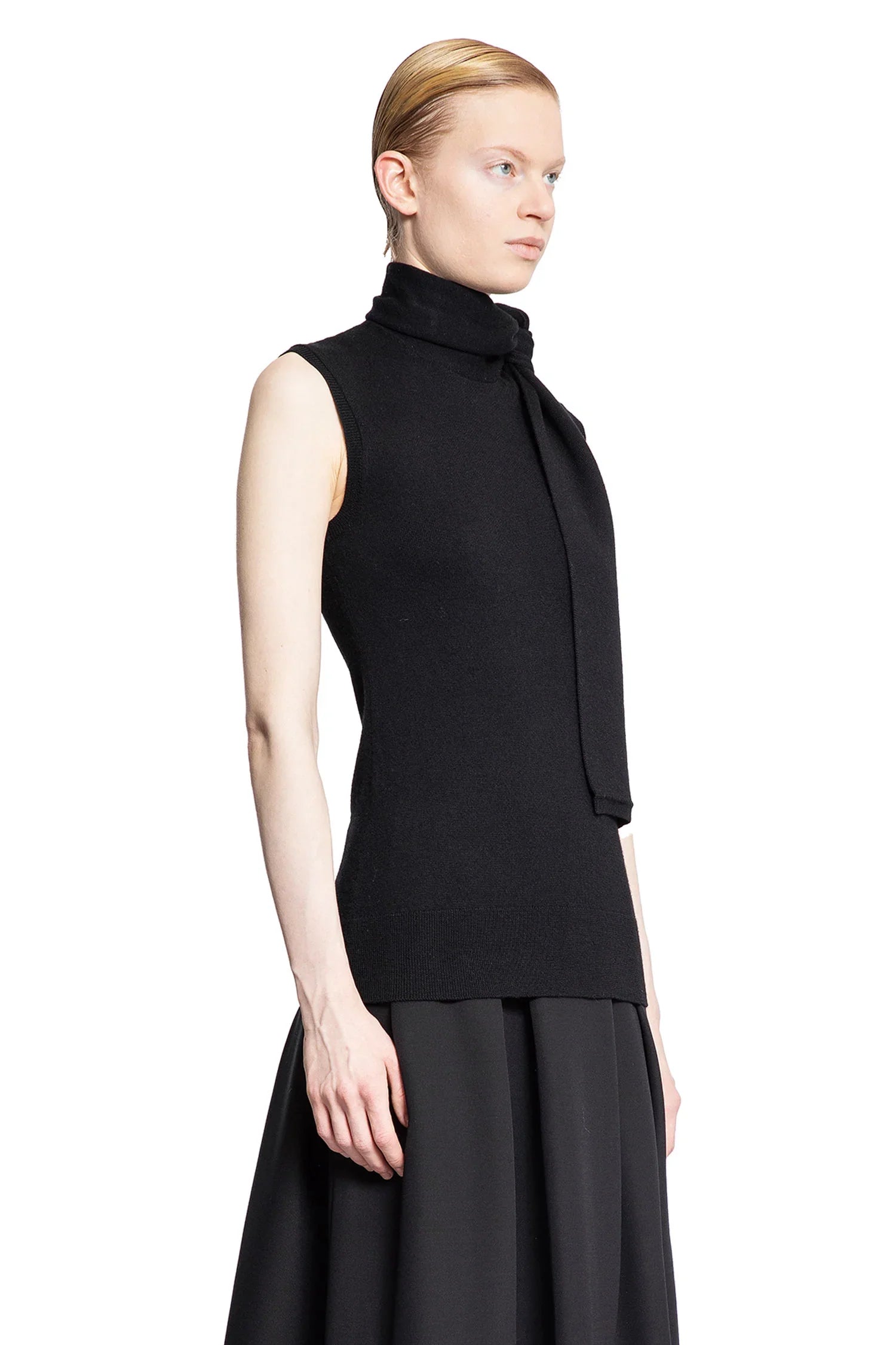 Sleeveless scarf knit top - Antonioli.eu