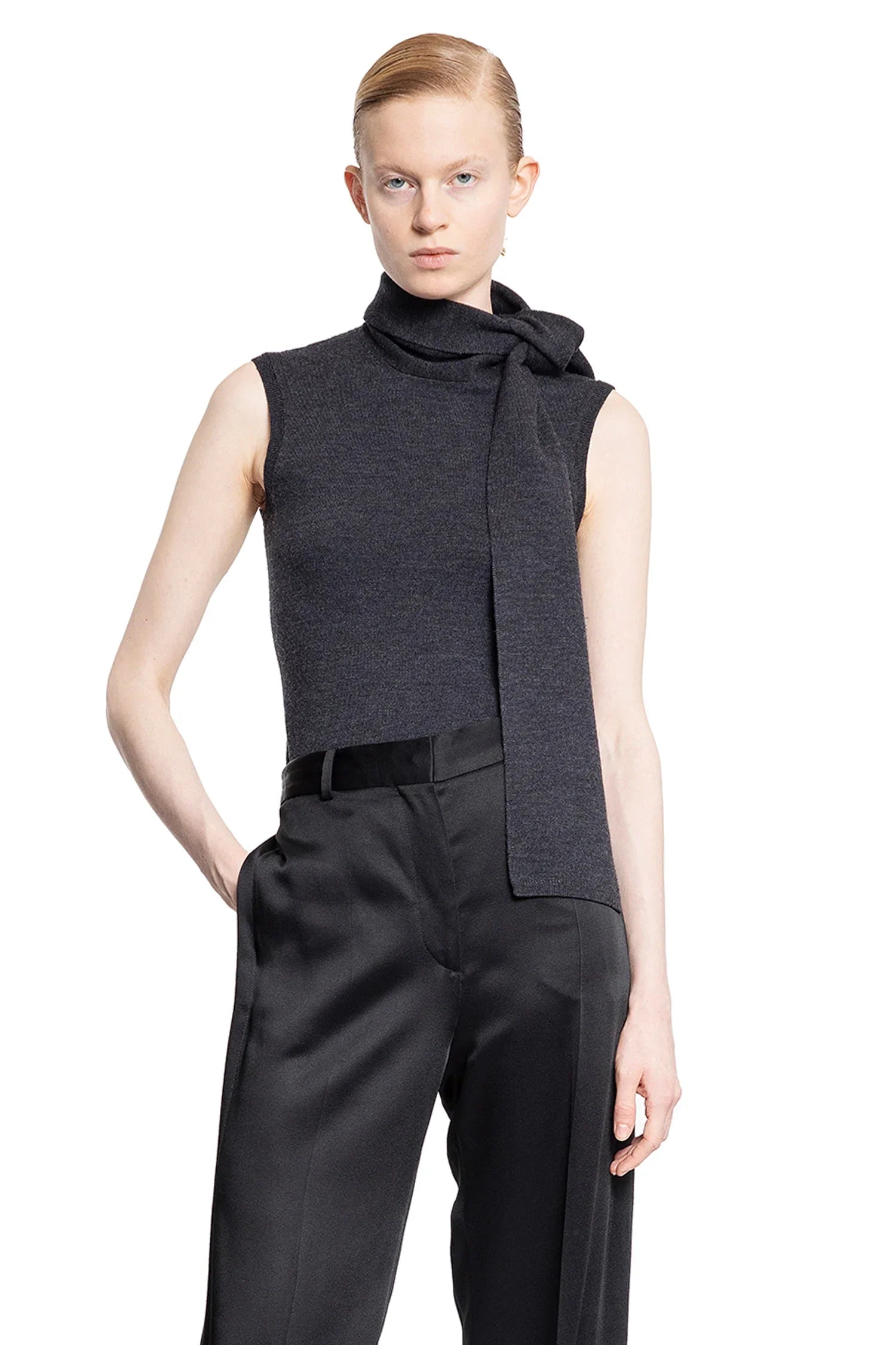 Sleeveless scarf knit top - Antonioli.eu