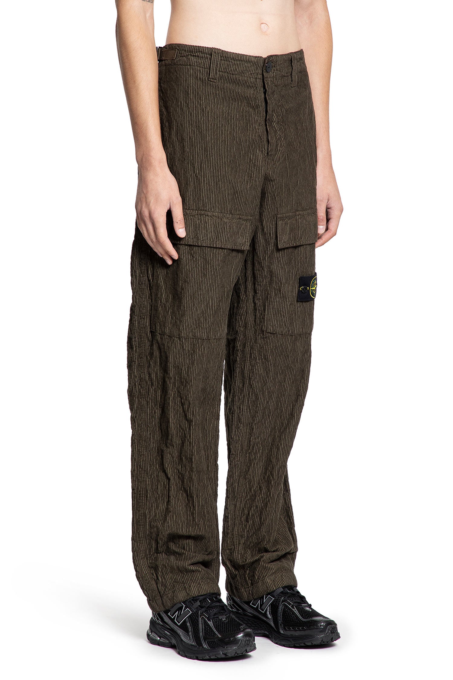 3100025n Wrinkled Corduroy Cargo Trousers - Antonioli.eu