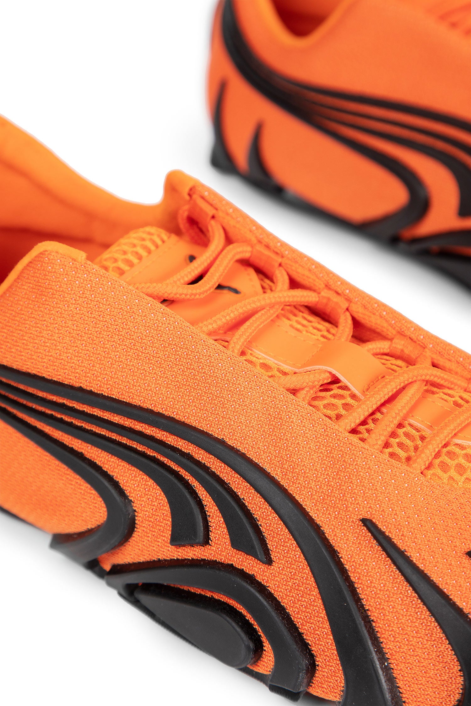 Talon OG Sneakers