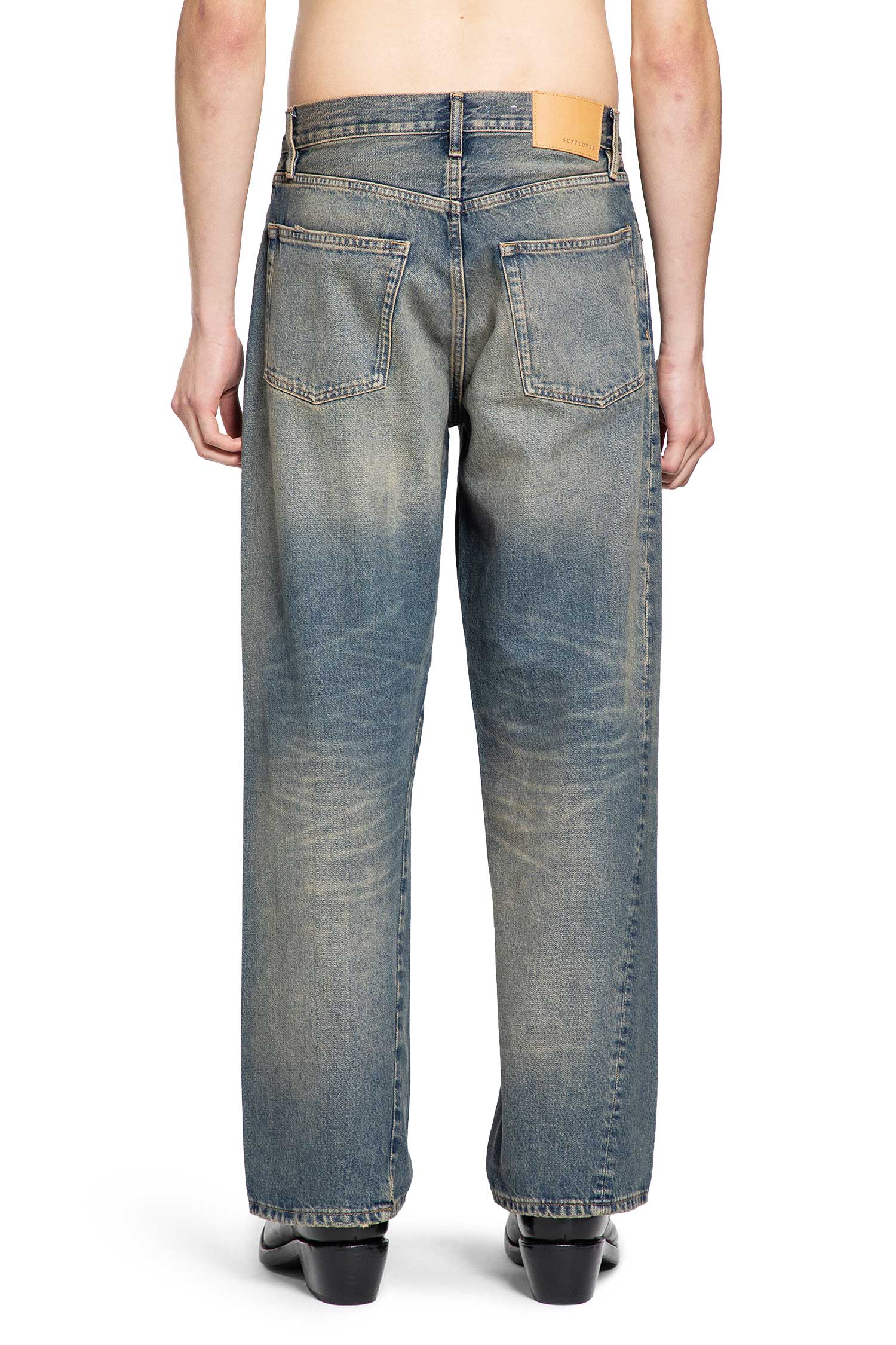Wide Twist Jeans
