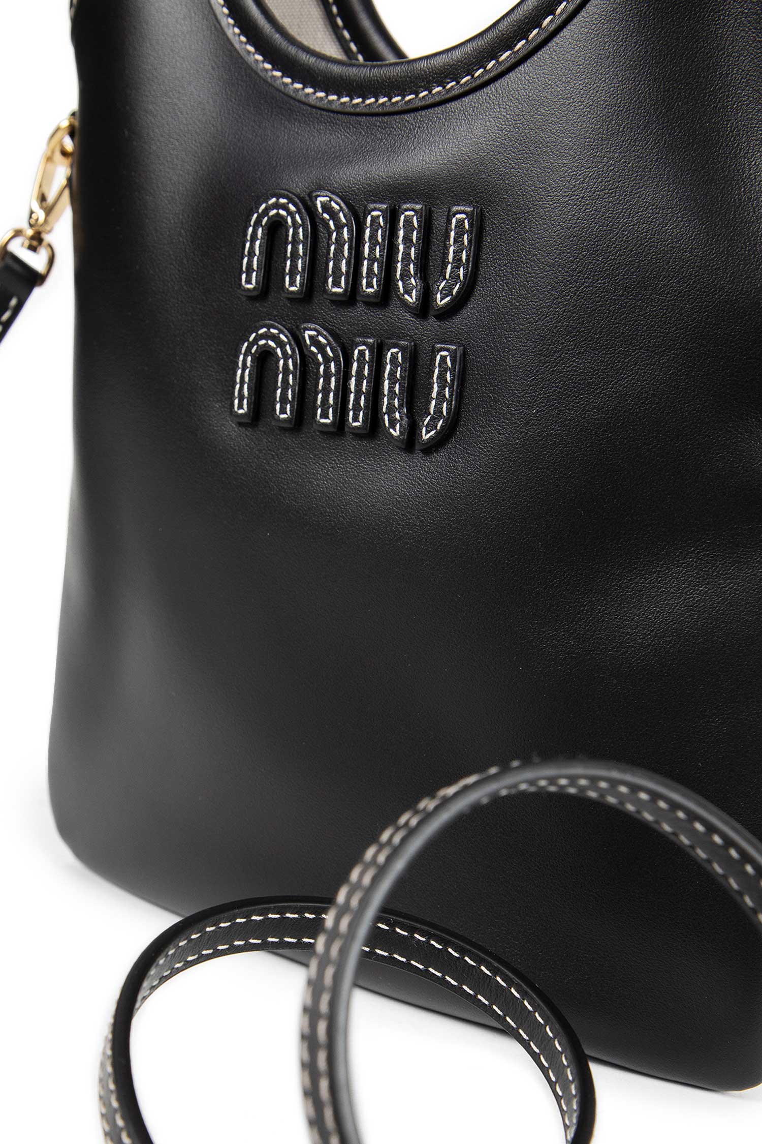 MIU MIU WOMAN BLACK SHOULDER BAGS
