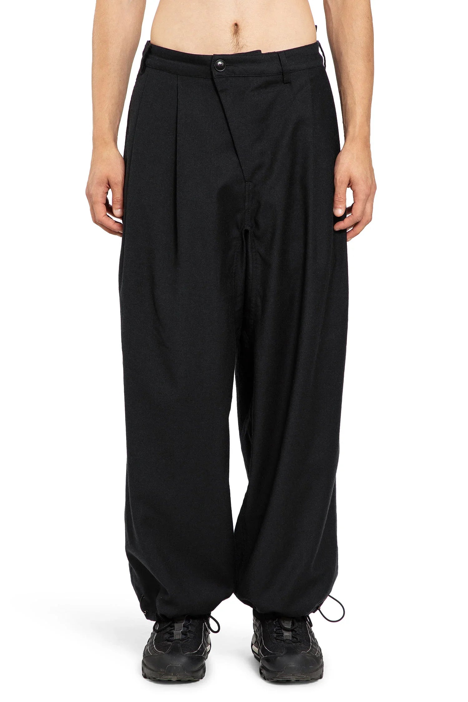Asymmetrical Wool Pleated Pants - Antonioli.eu