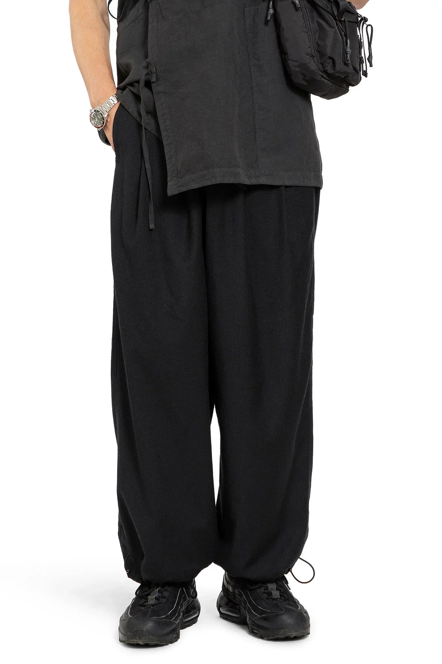Asymmetrical Wool Pleated Pants - Antonioli.eu