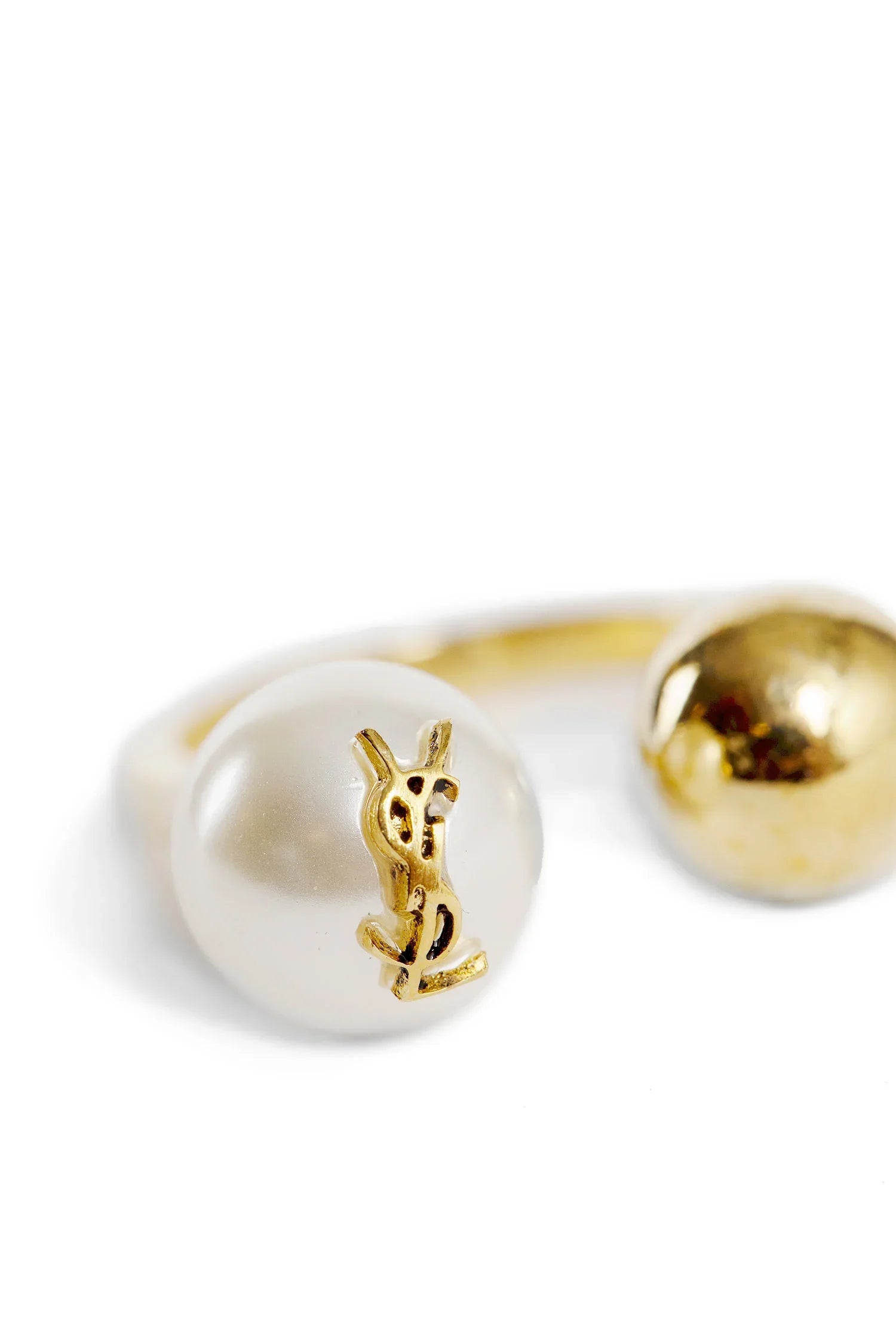Cassandre pearl and ball ring in metal - Antonioli.eu