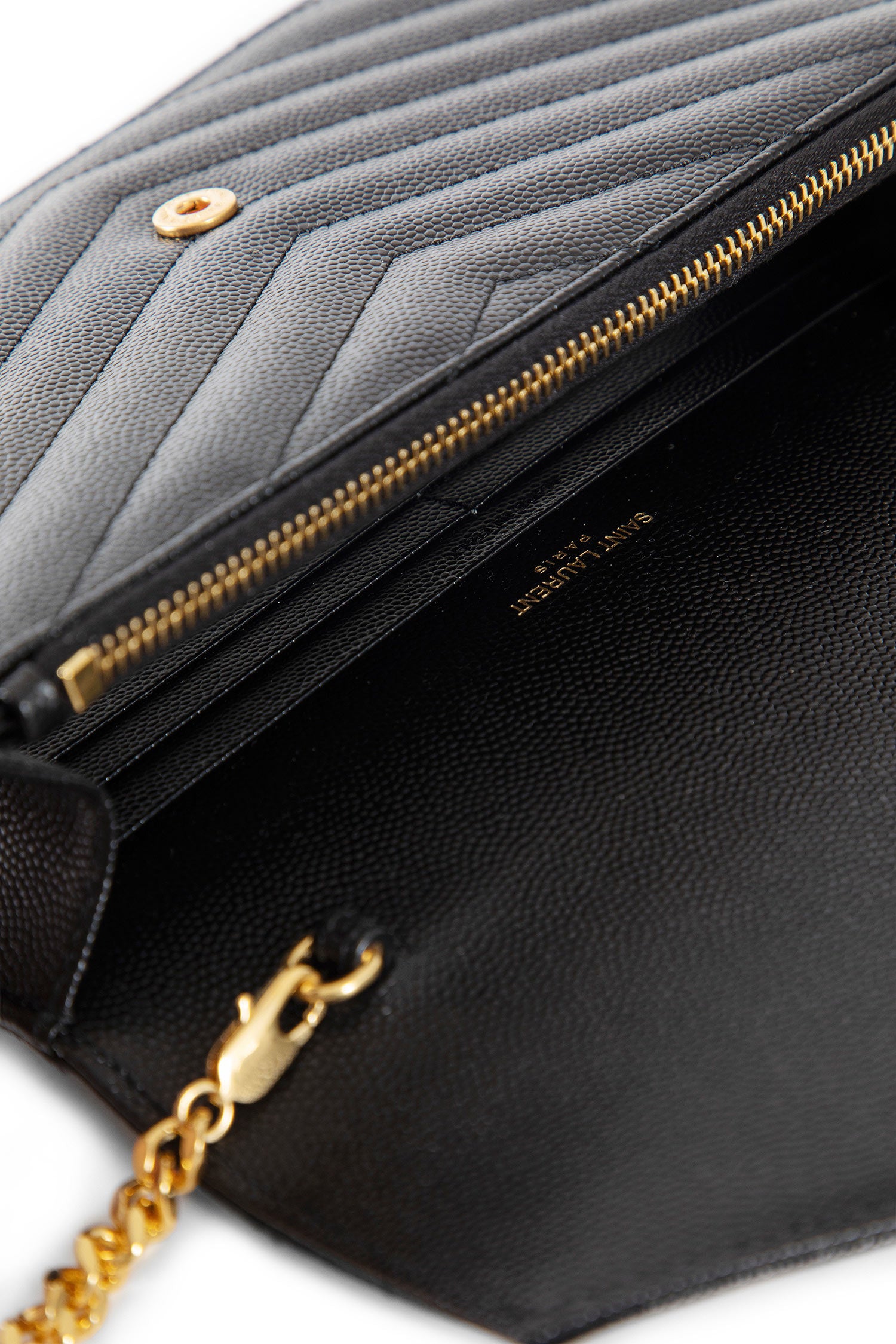 Cassandre Matelassé Chain Wallet in Grain de Poudre