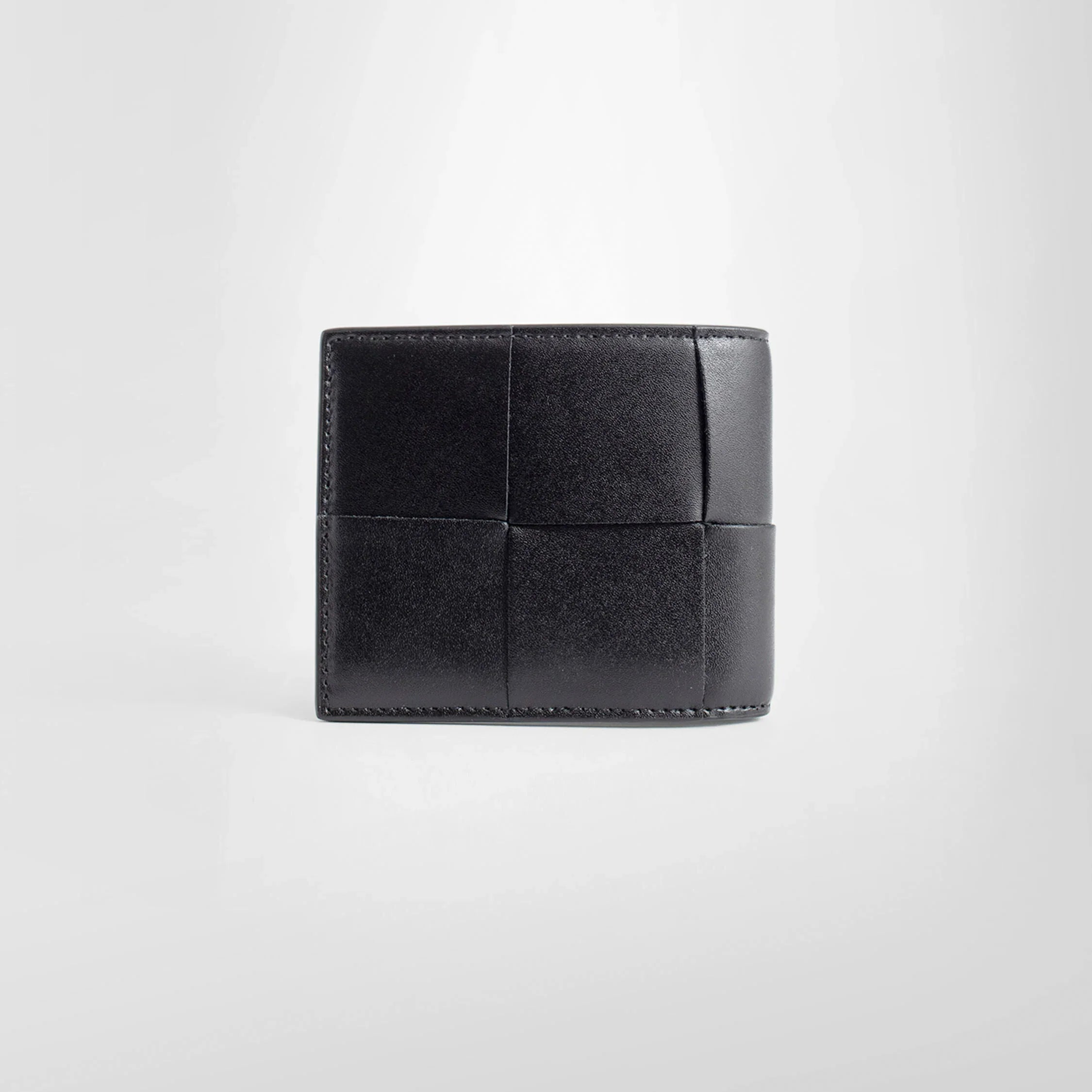 Grained Leather Bi-Fold Wallet - Antonioli.eu