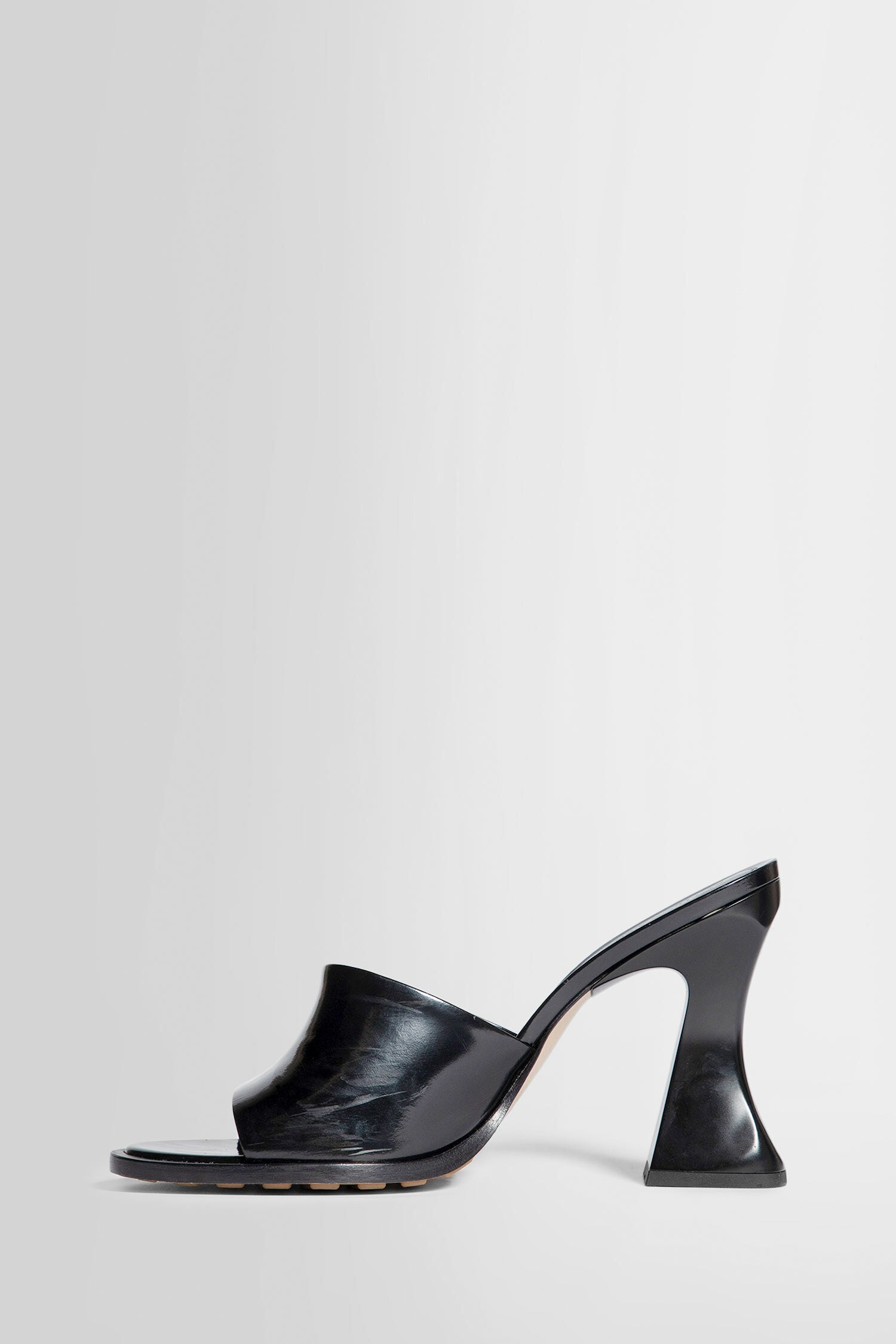 Leather Cha-Cha Mule - Antonioli.eu