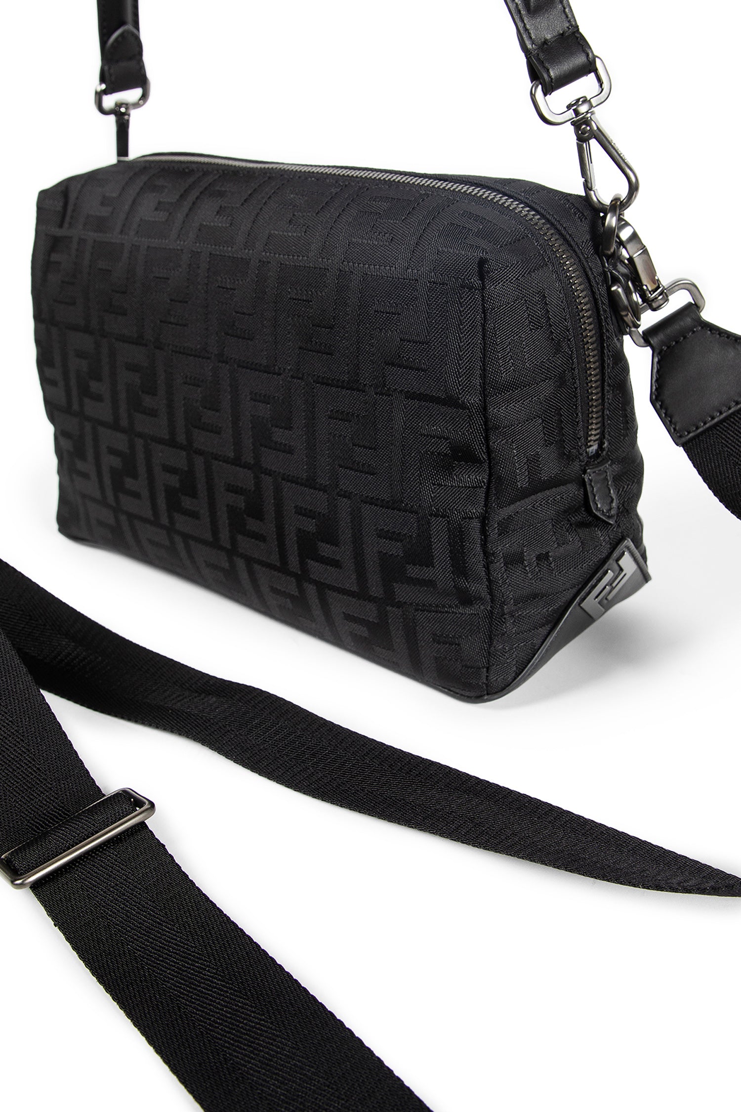 FENDI MAN BLACK FANNY PACKS