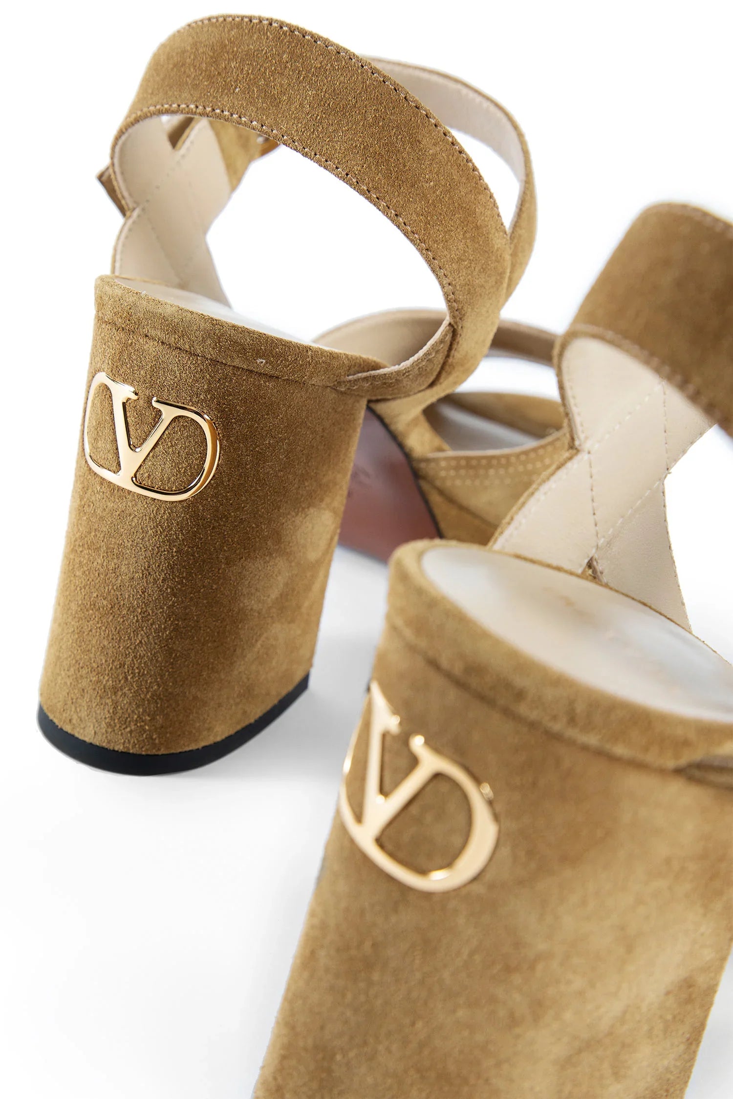 VALENTINO WOMAN BROWN SANDALS & SLIDES - Antonioli.eu