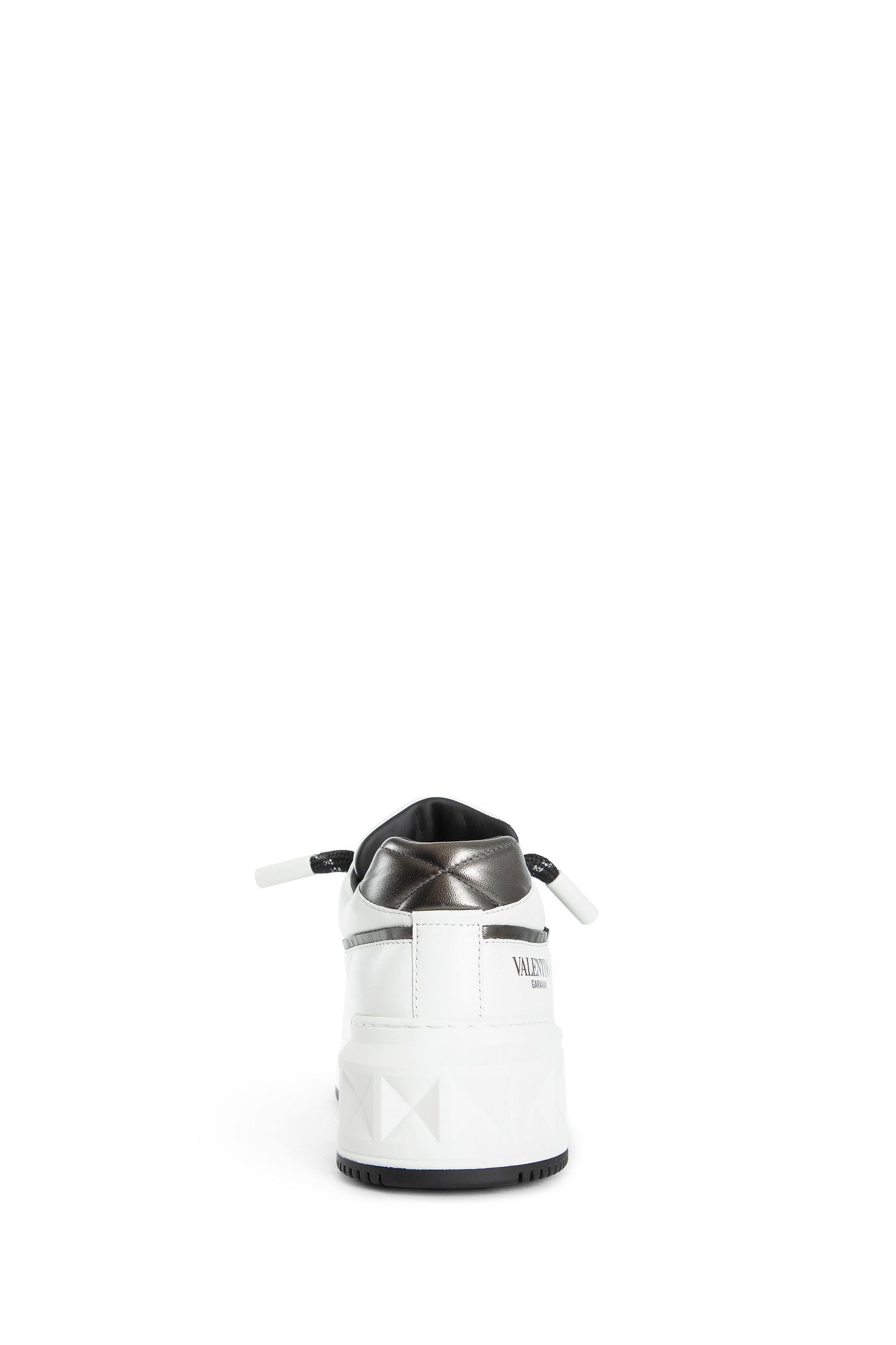 One Stud Low Top Sneakers in Nappa - Antonioli.eu