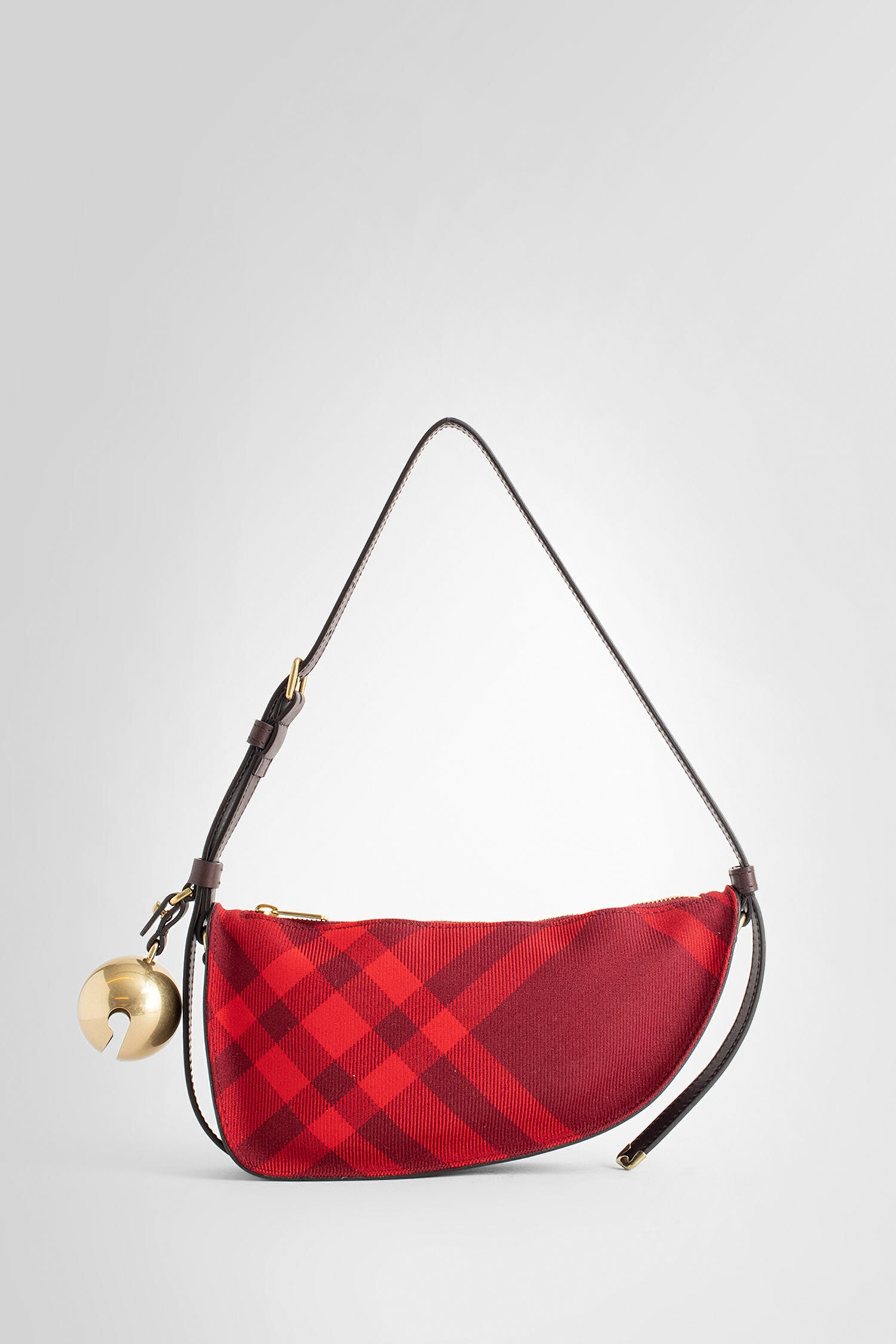 Burberry best sale red purse