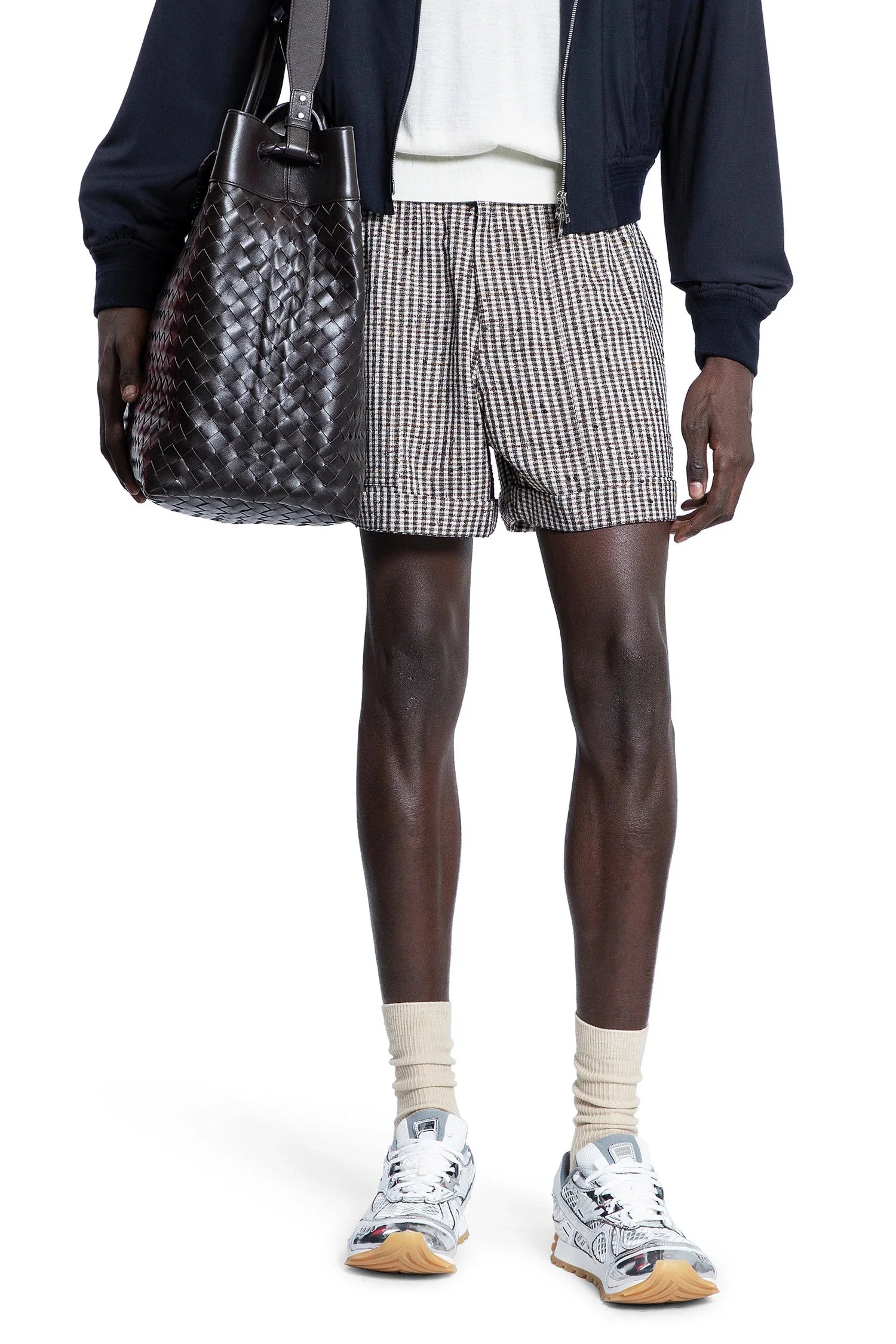 BOTTEGA VENETA MAN BLACK&WHITE SHORTS - Antonioli.eu