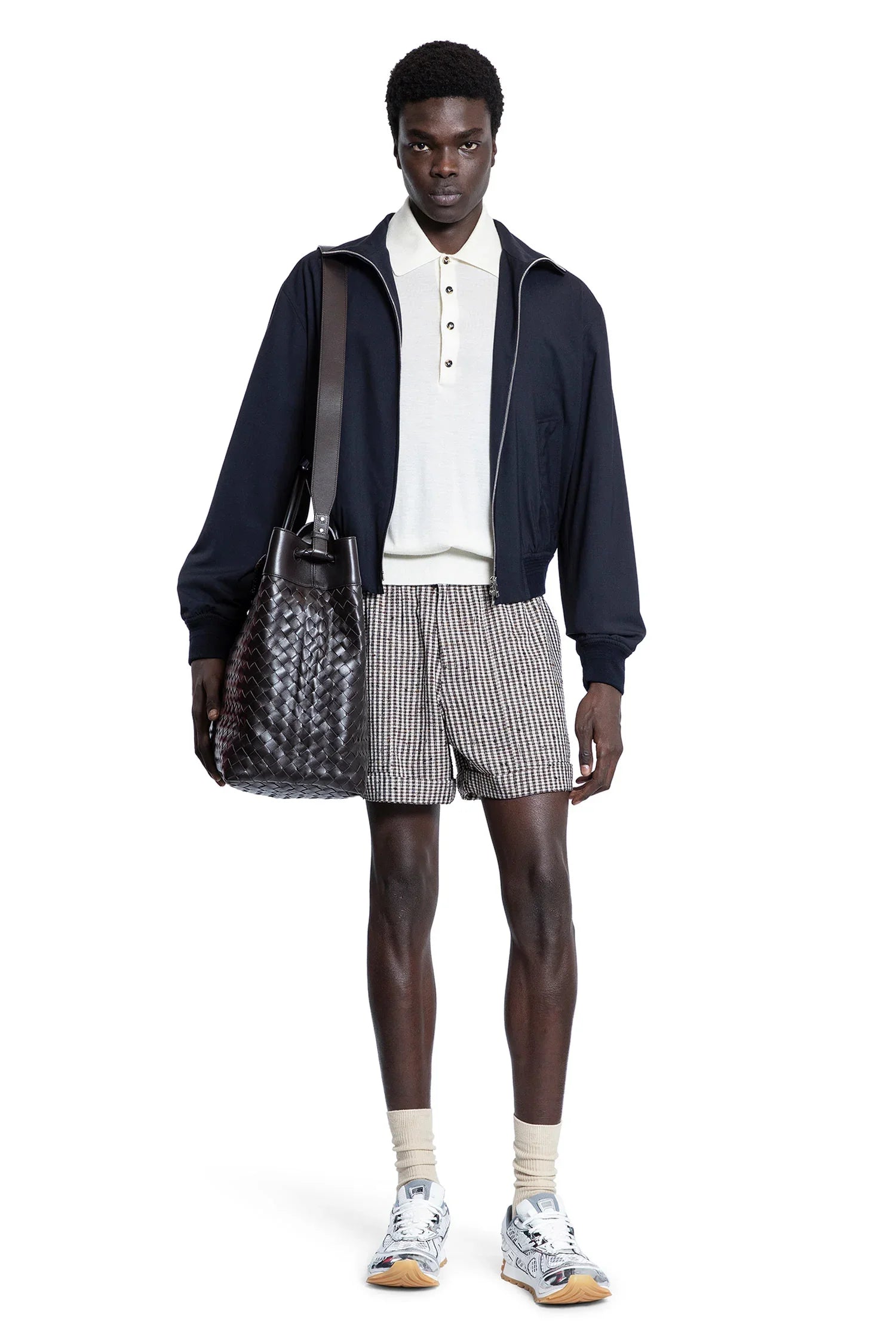 BOTTEGA VENETA MAN BLACK&WHITE SHORTS - Antonioli.eu