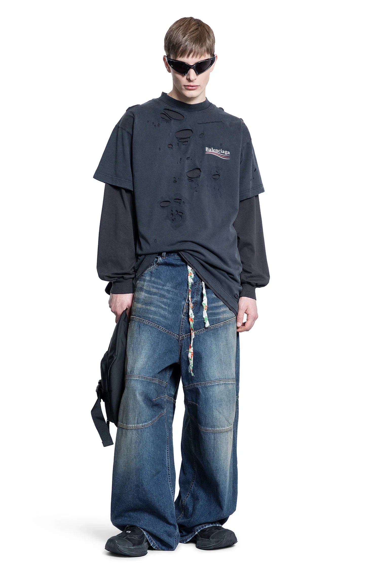 BALENCIAGA MAN BLACK T-SHIRTS & TANK TOPS - Antonioli.eu