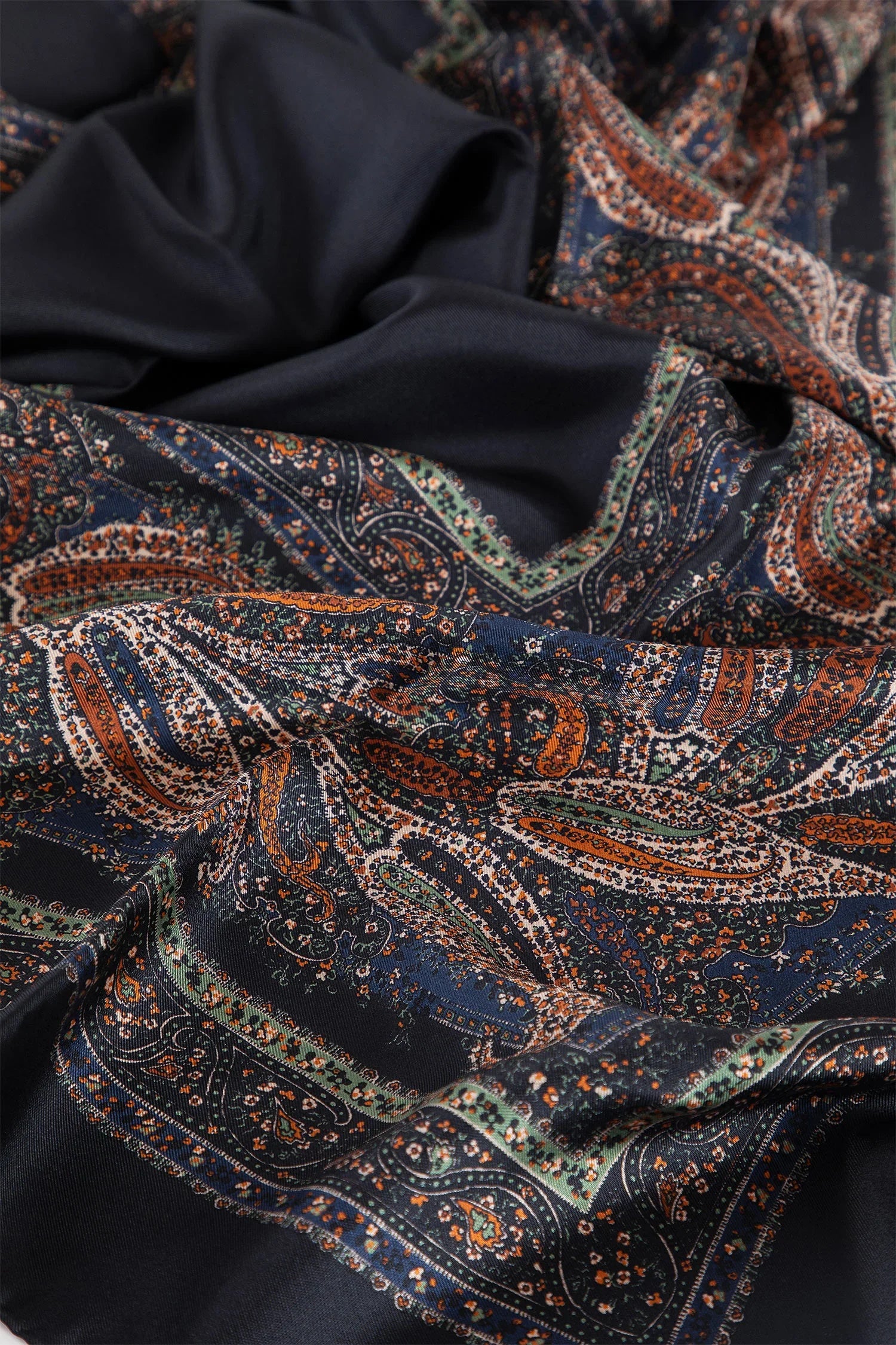 square scarf in paisley silk twill - Antonioli.eu