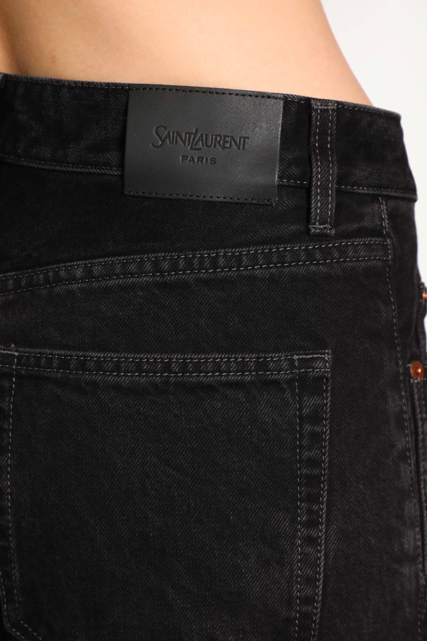 V-Waist Long Baggy Jeans