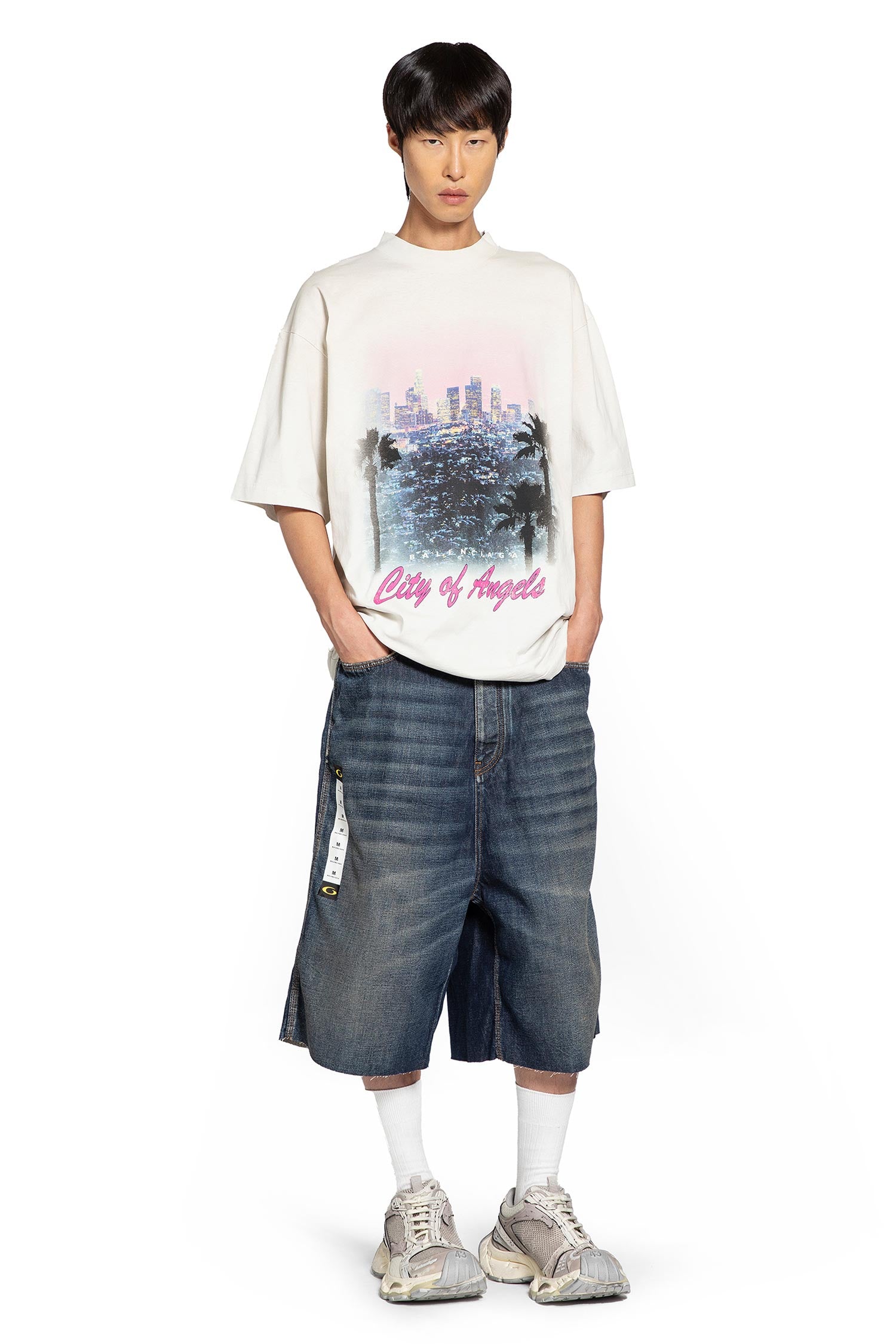 Loop Sports Icon Sticker Denim Shorts - Antonioli.eu