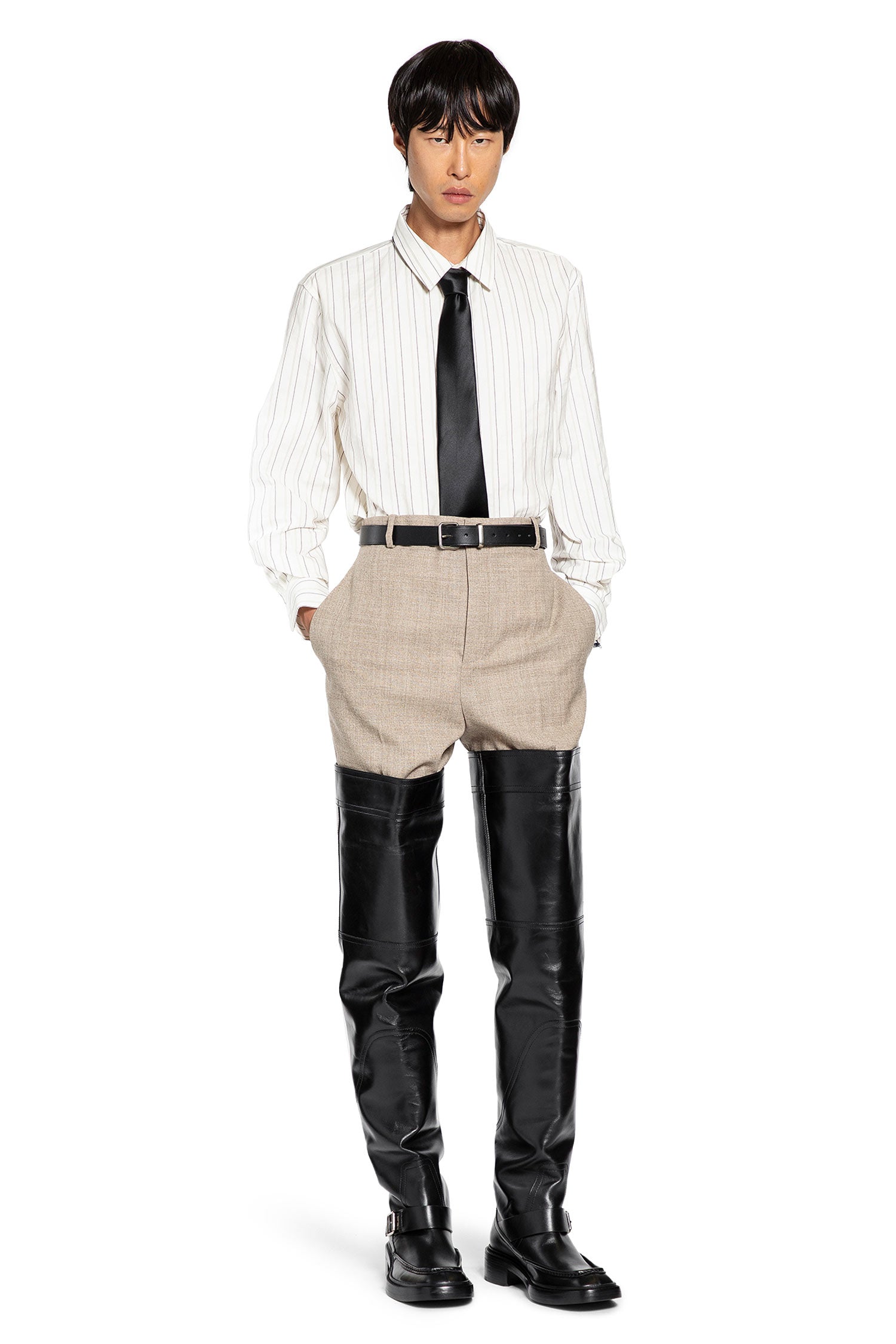 High-Rise Pants in Wool