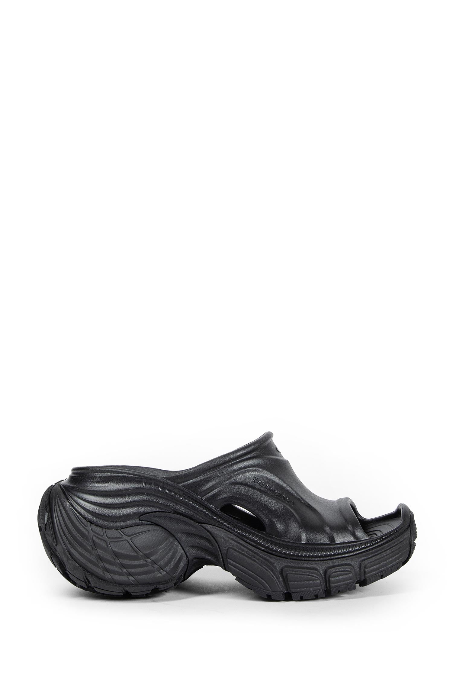 BALENCIAGA WOMAN BLACK SANDALS & SLIDES