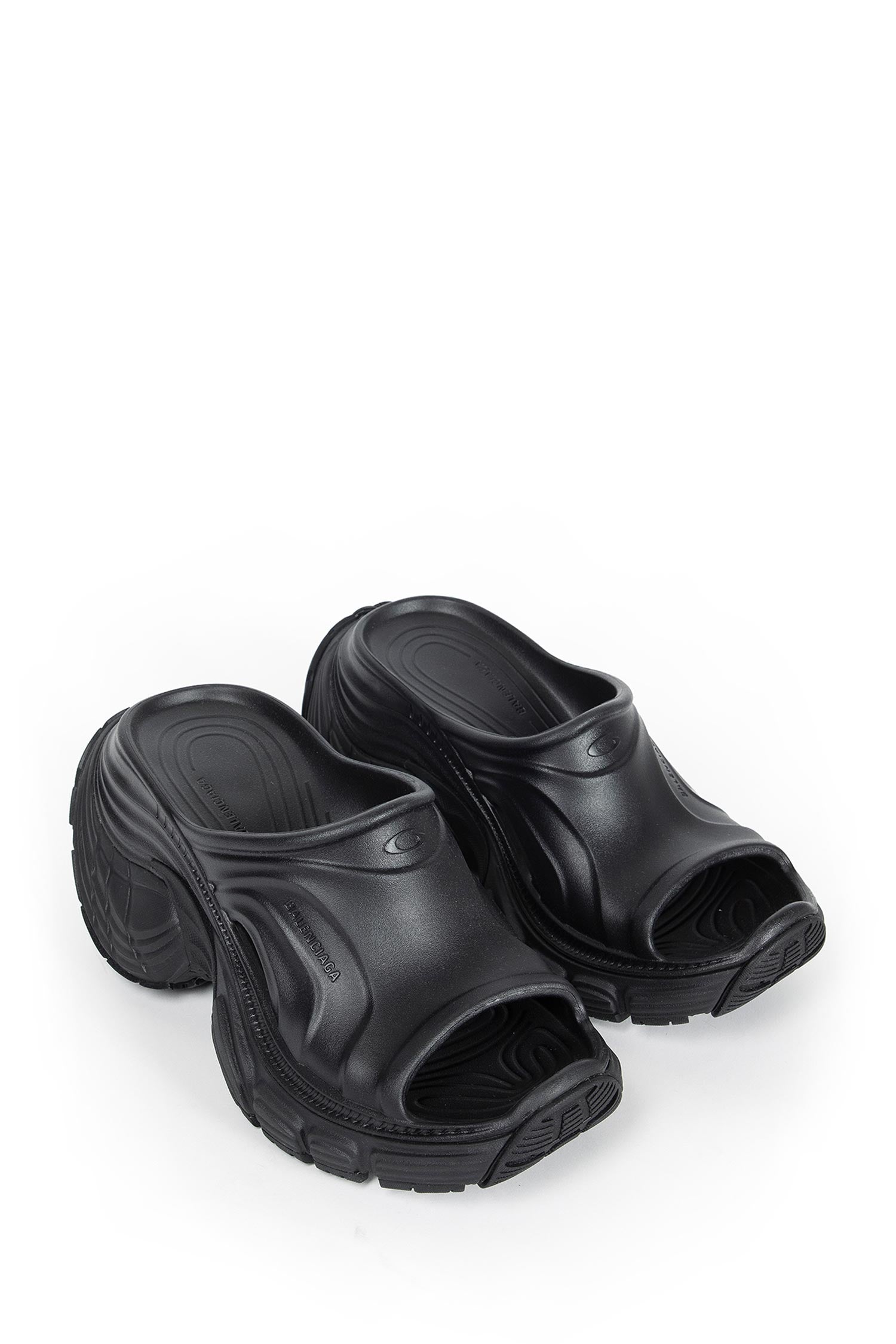 BALENCIAGA WOMAN BLACK SANDALS & SLIDES