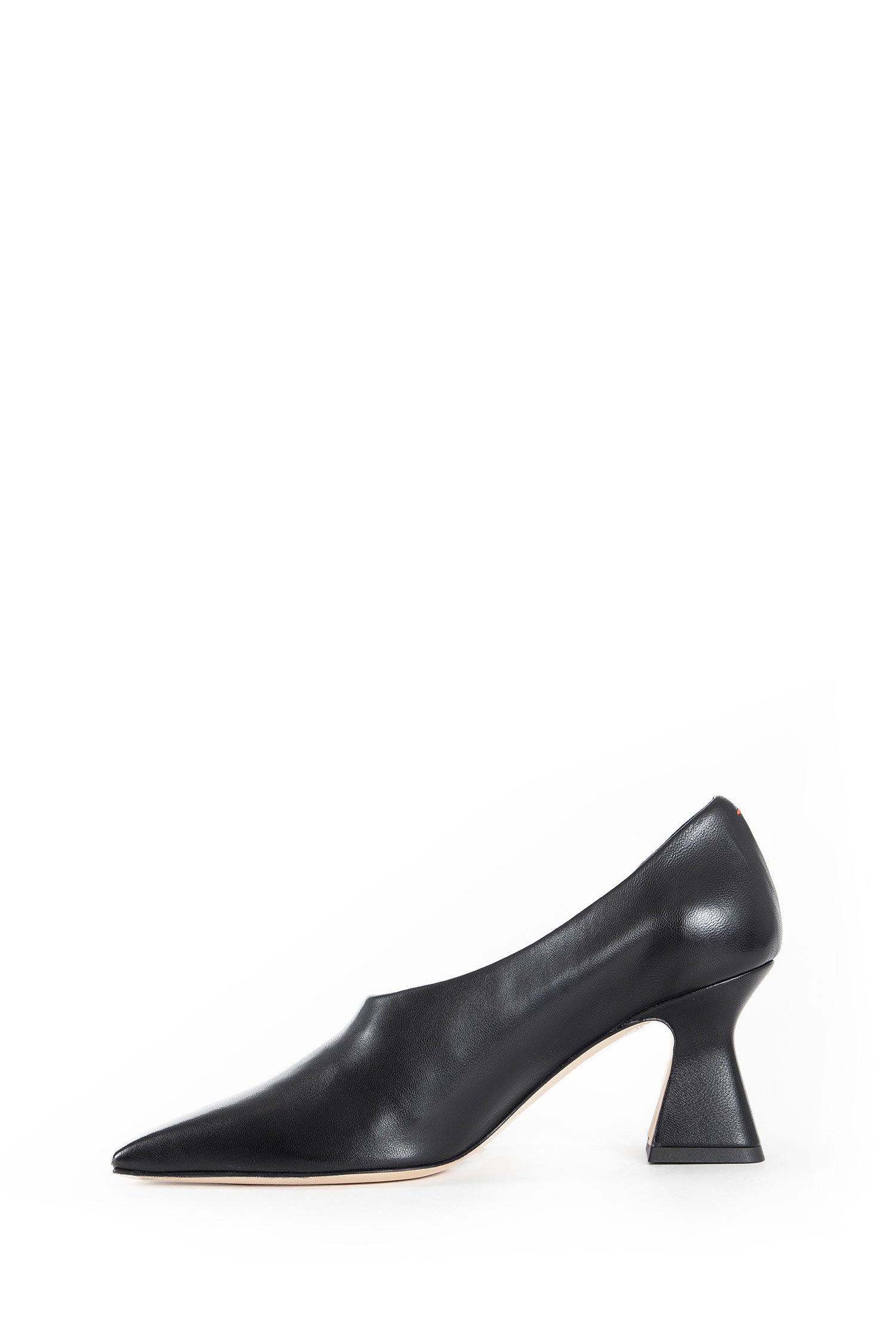 Nova Regal Pumps - Antonioli.eu