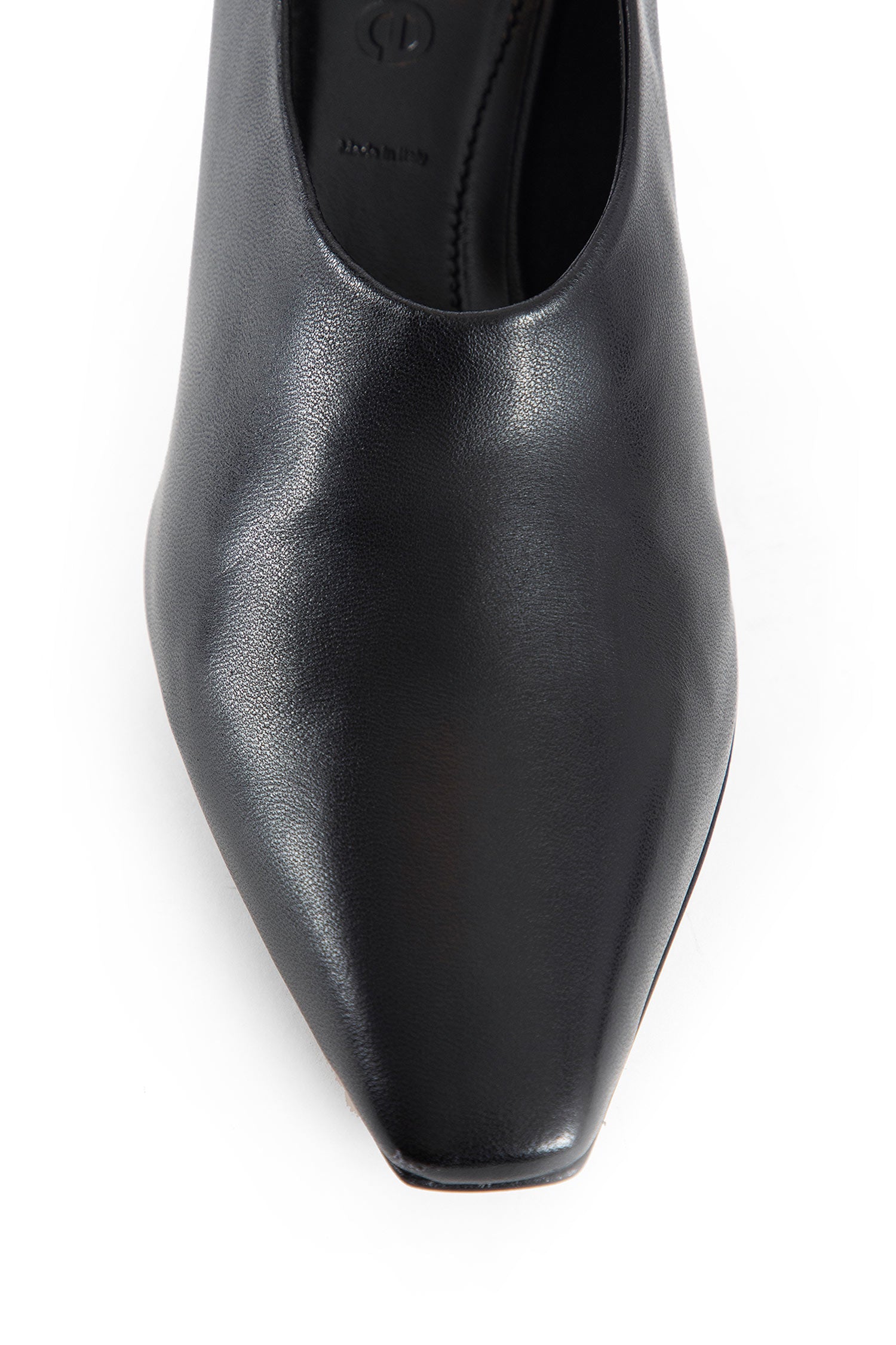 Nova Regal Pumps - Antonioli.eu