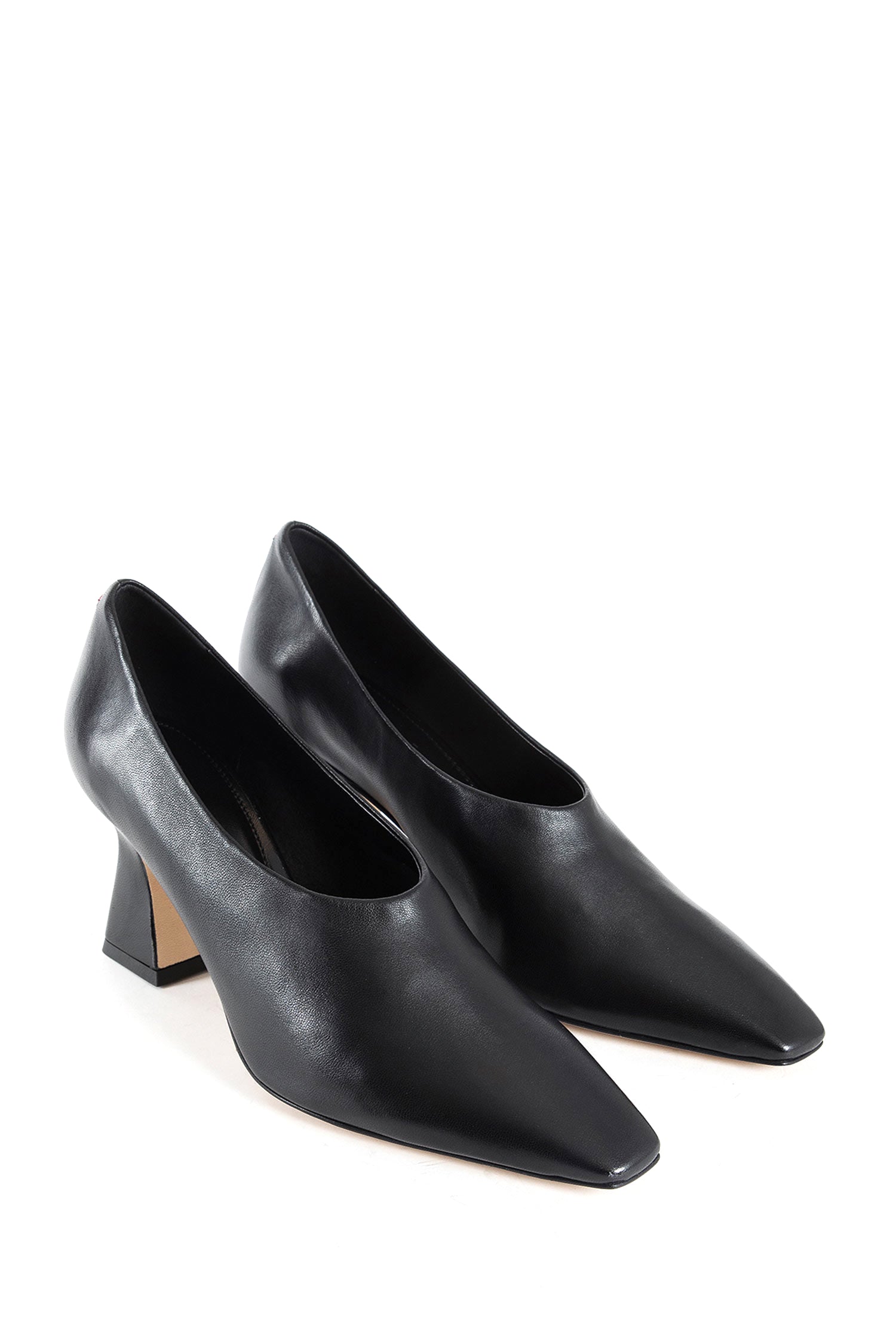 Nova Regal Pumps - Antonioli.eu