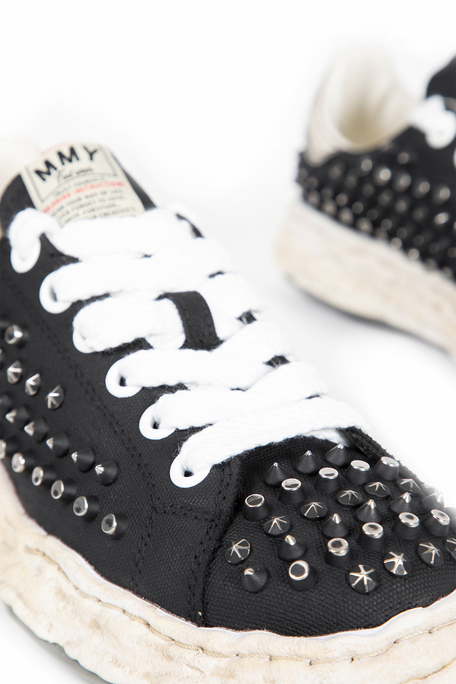 MAISON MIHARA YASUHIRO MAN BLACK SNEAKERS