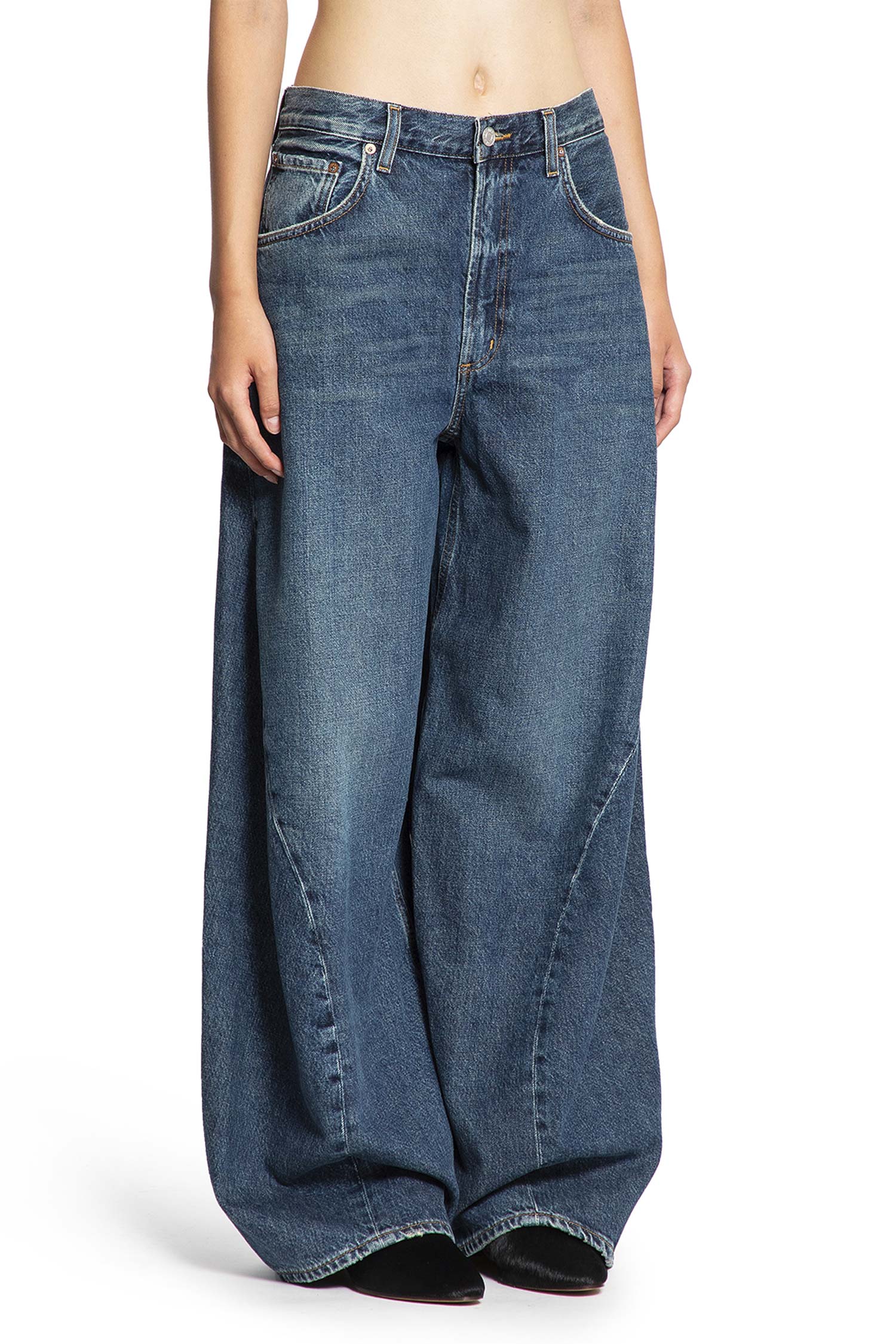 Twist Wide-Leg Jeans