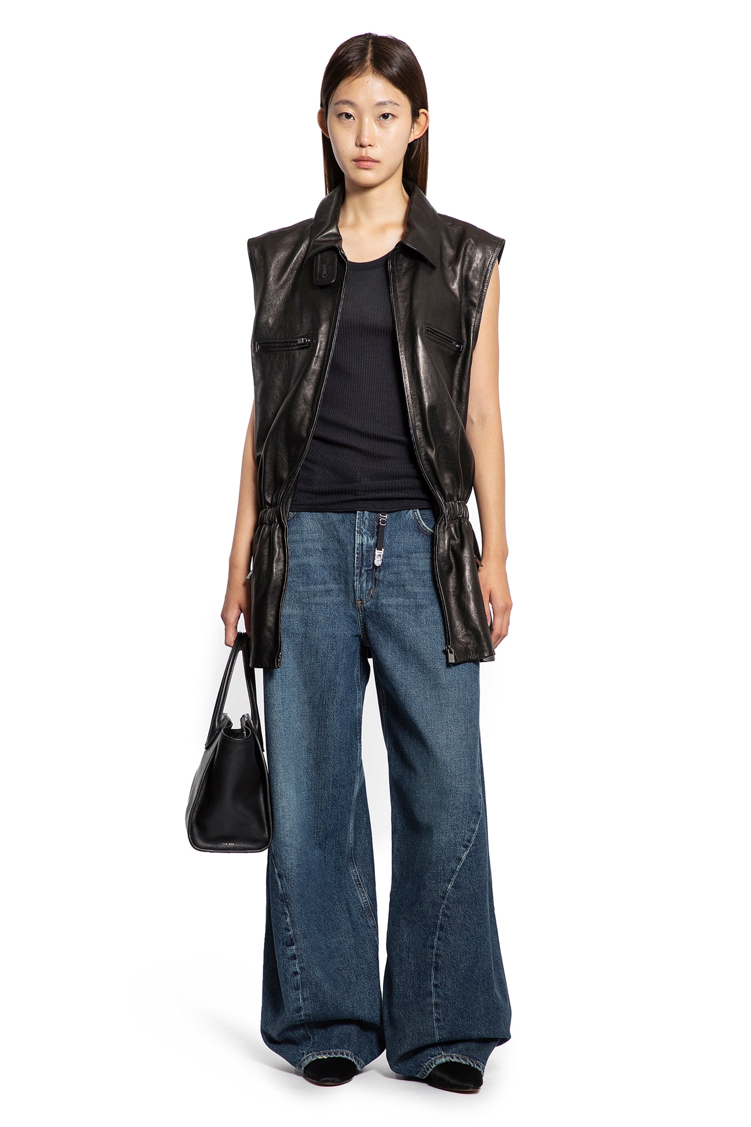 Twist Wide-Leg Jeans