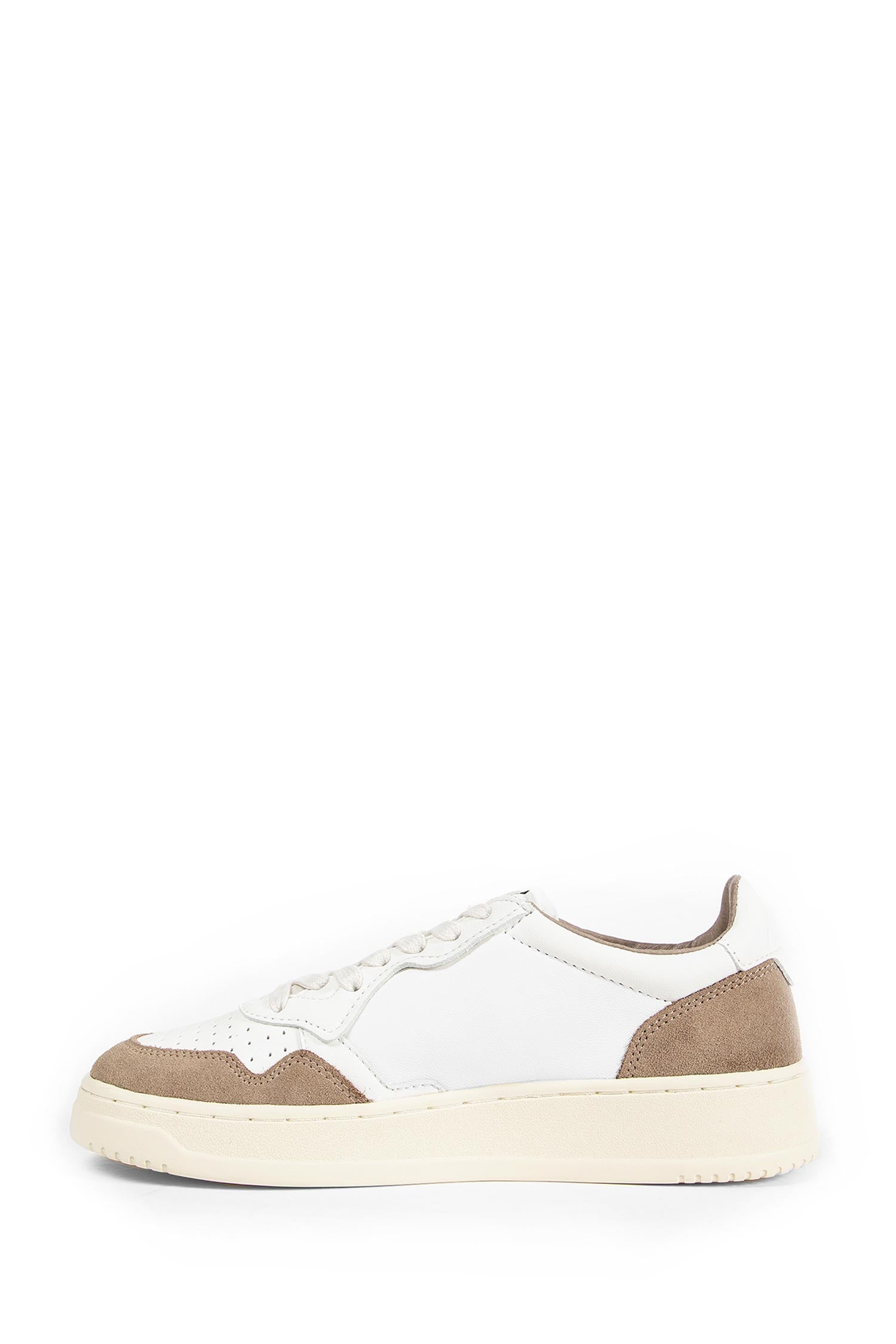 Medalist Low Sneakers
