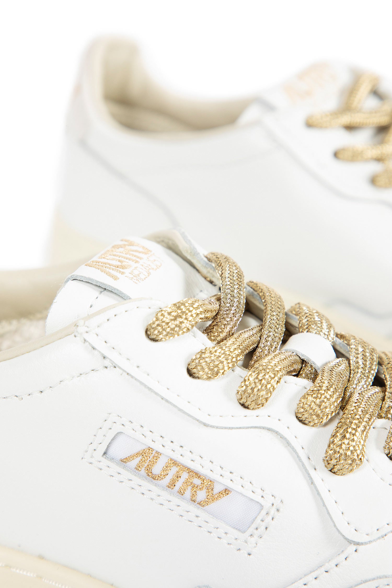 Medalist Low Sneakers