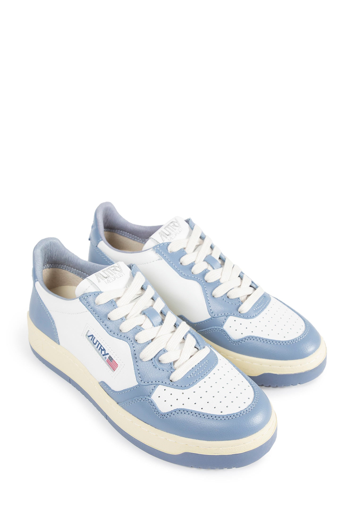 Medalist Low Sneakers