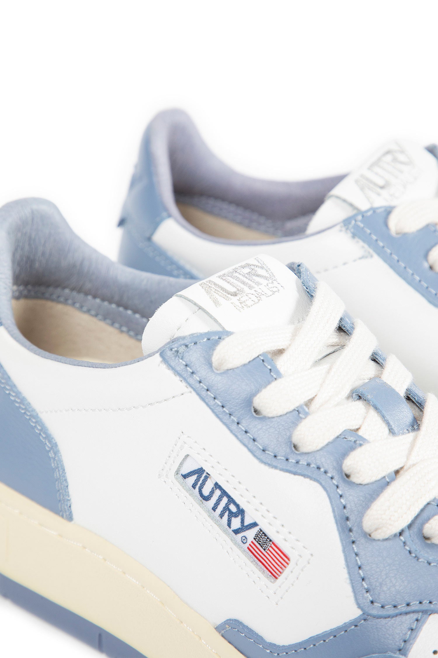Medalist Low Sneakers