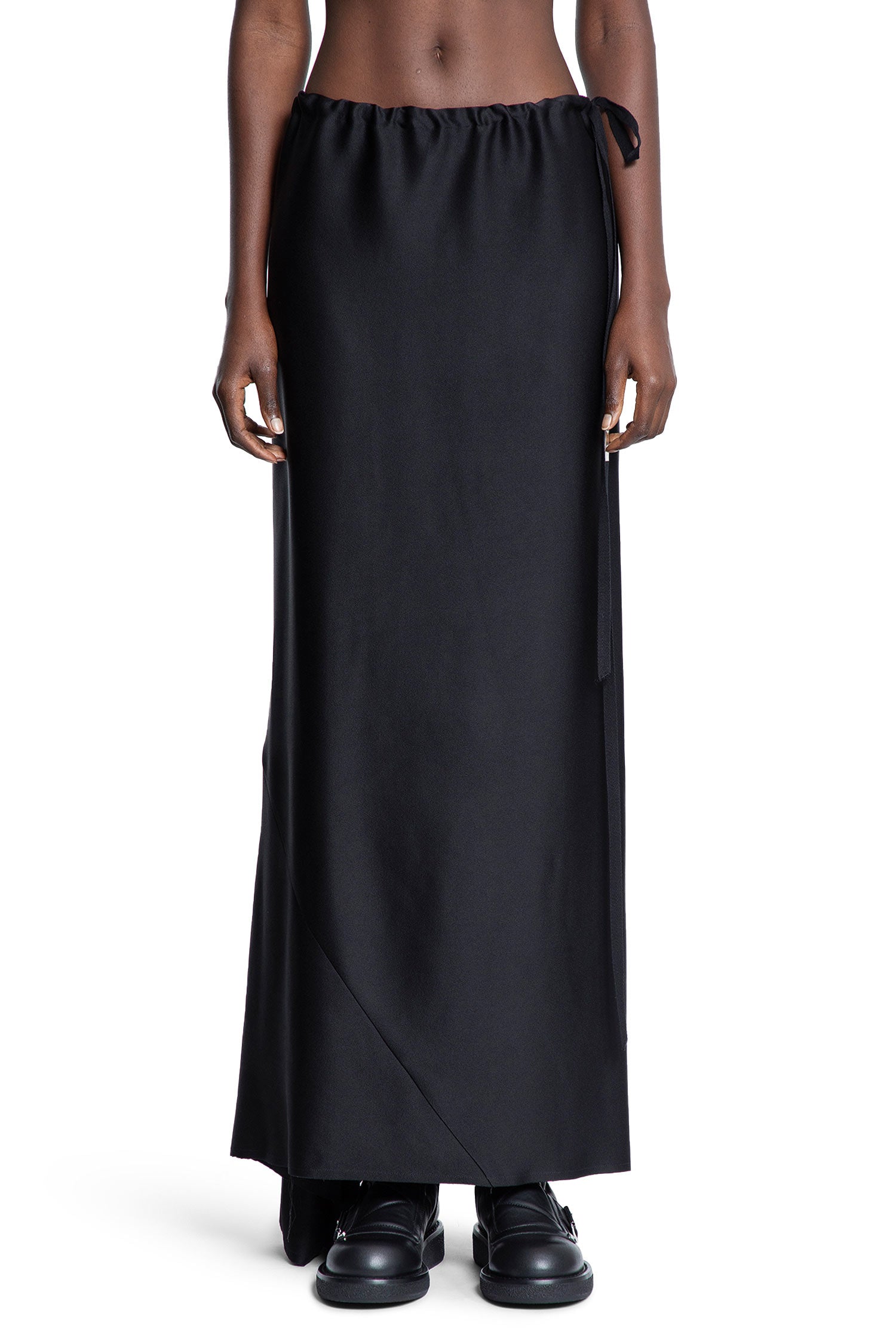 Eveline Long Bias Skirt in Cady Satin - Antonioli.eu