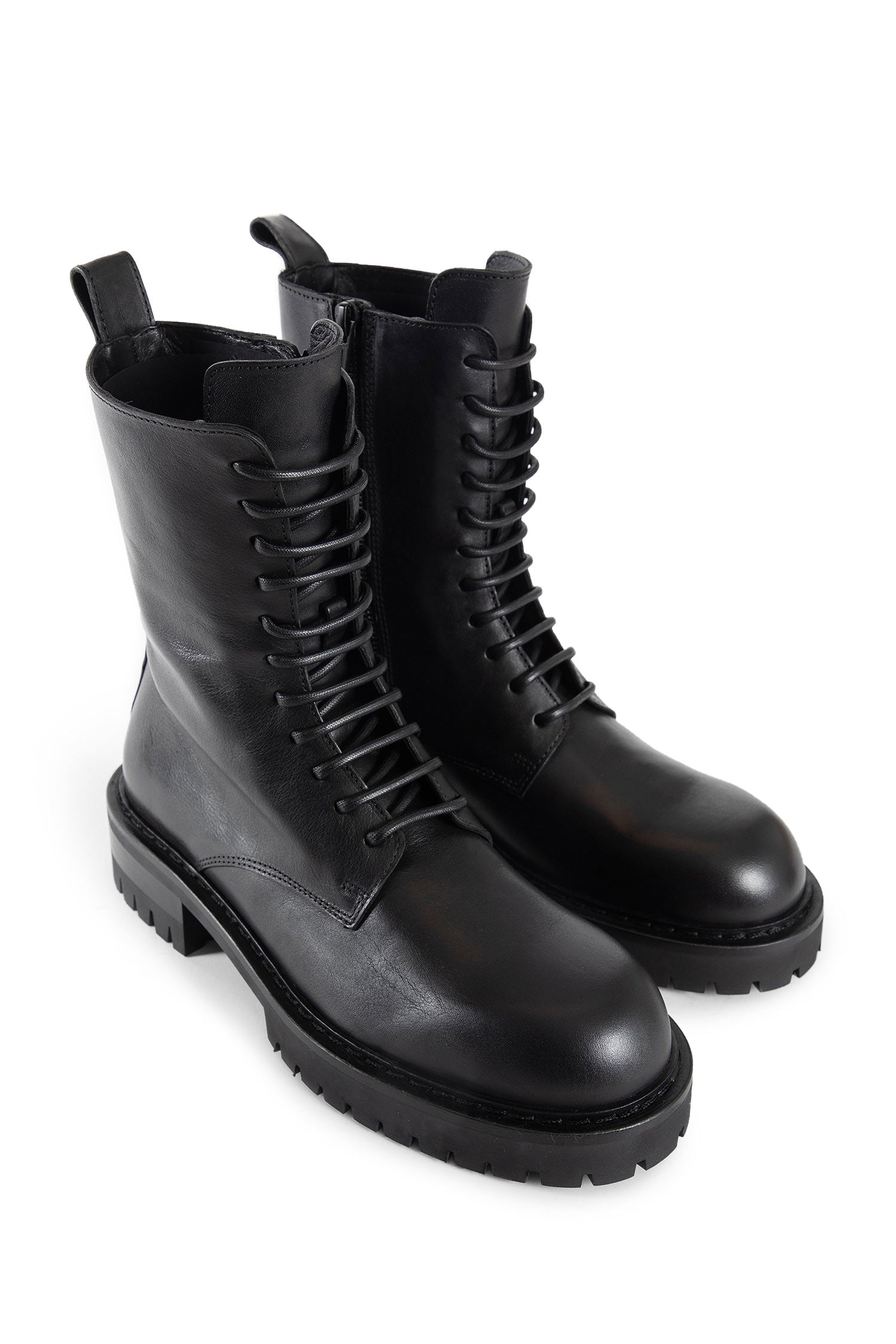 Skagi Ankle Boots in Grained Shiny Calfskin