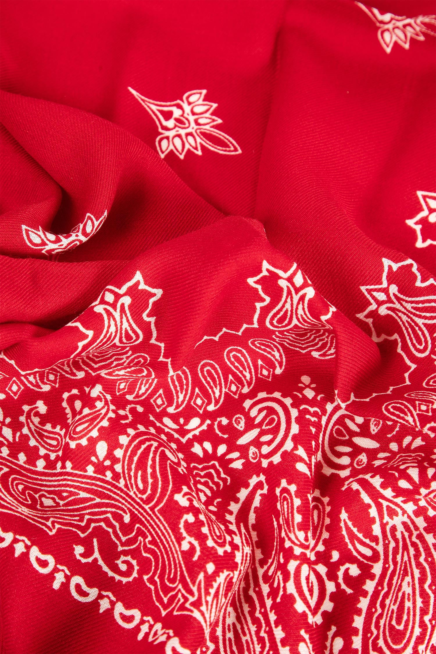 DESTIN MAN RED SCARVES